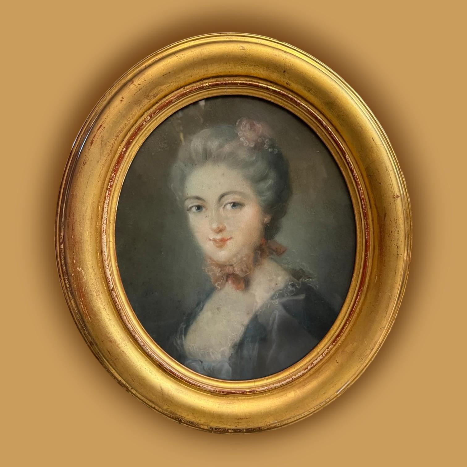 Retrato de mujer joven en marco oval dorado, dibujo al pastel, siglo XVIII en venta 4