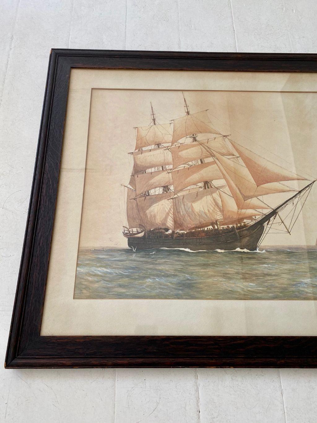 Porträt des Walfangschiffs Charles W. Morgan von James Cree (1867 - 1951), einem von 1910 bis etwa 1932 in New Bedford tätigen Künstler, ein Aquarell des legendären amerikanischen Walfangschiffs unter Segeln. 

Die MORGAN ist das berühmteste