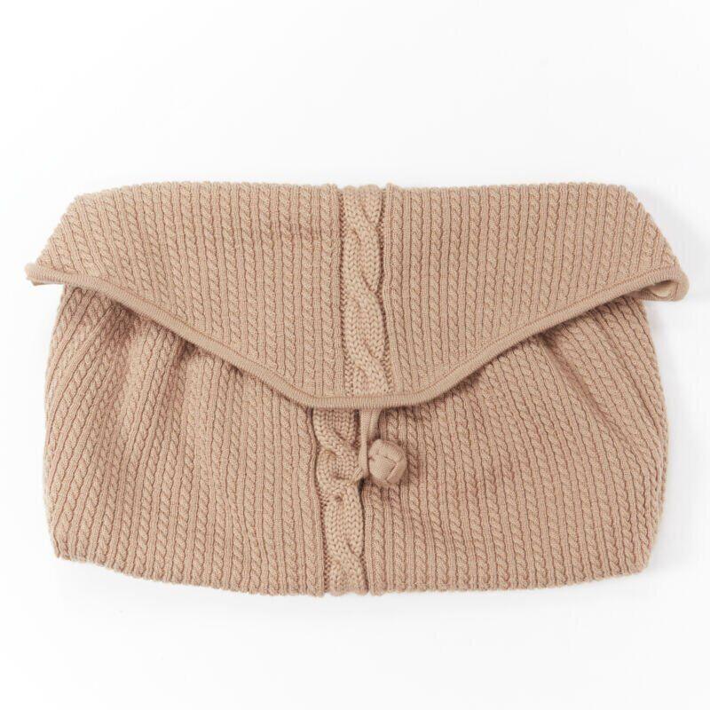 PORTS 1961 merino wool knitted camisole wrap caridgan trouser travel pouch set
Reference: JEYN/A00008
Brand: Ports 1961
Material: Wool
Color: Beige
Pattern: Solid
Closure: Drawstring
Extra Details: Knitted camisole. Drawstring waist wide pants. One