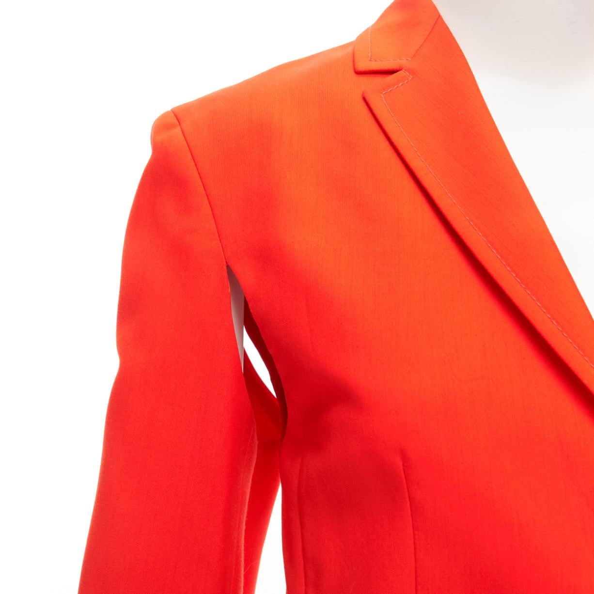 PORTS 1961 neon orange wool silk underarm cut out asymmetric blazer FR36 S
Reference: NKLL/A00185
Brand: Ports 1961
Material: Wool, Silk
Color: Orange
Pattern: Solid
Closure: Button
Lining: Orange Fabric
Extra Details: Underarm and back cutout