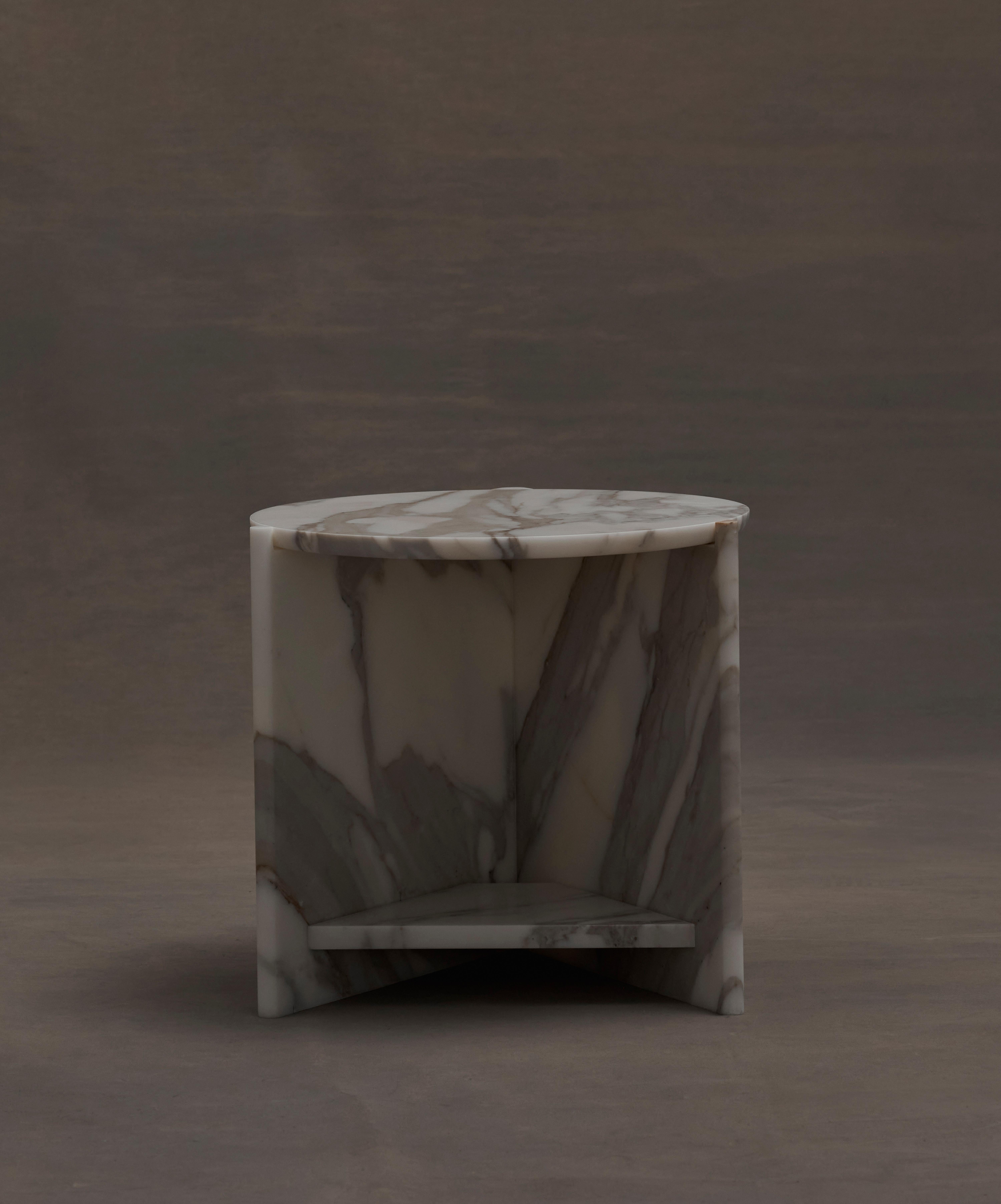 Portsea Side Table by Daniel Boddam, Calacatta Marble In New Condition For Sale In Sydney, NSW
