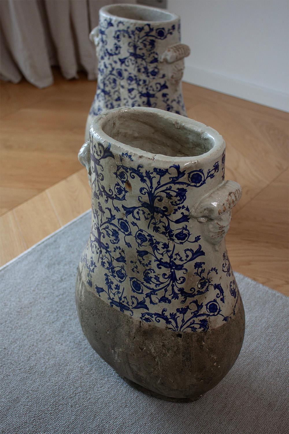 Portugiese Ceramic and blue and white tiled large branch Vase  For Sale 4