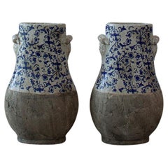 Vase à grandes branches en céramique portugaise et carreaux bleus et blancs 