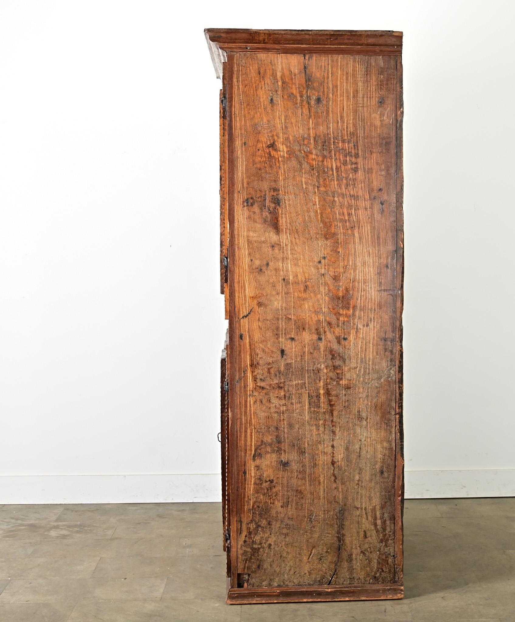 Portugiesisches Kabinett aus massivem Kastanienholz, 18. im Angebot 6