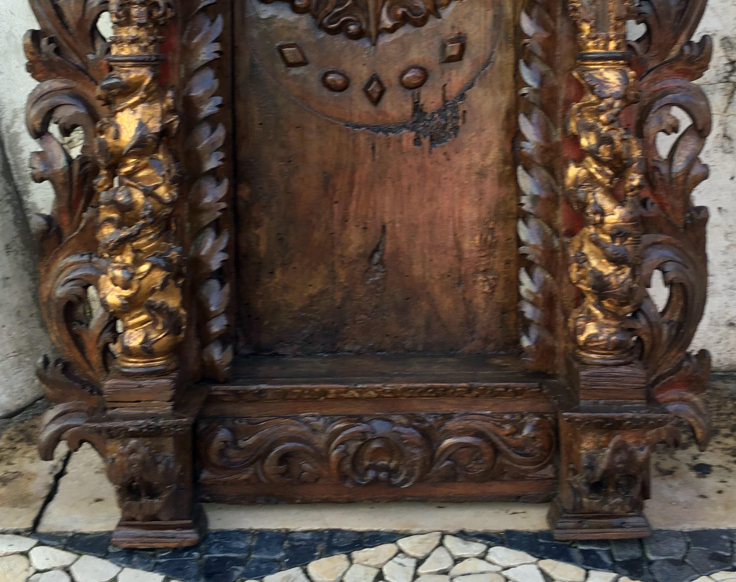 Rococo Portuguese, 18th Century Carved Wood Oratory