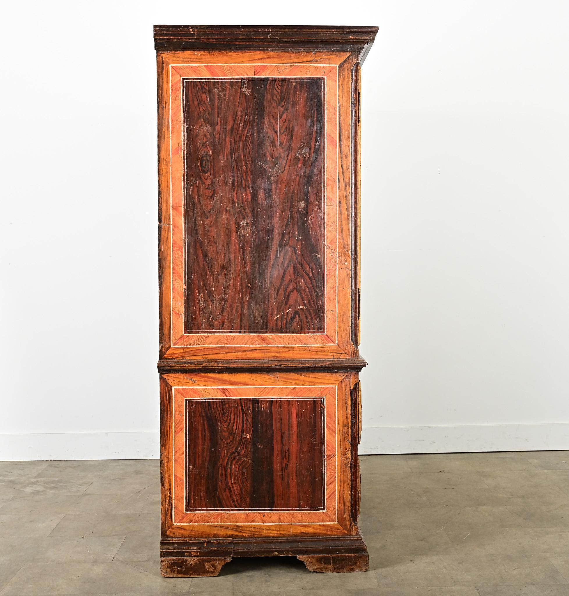 Armadio portoghese dipinto in Boi del XVIII secolo in vendita 8