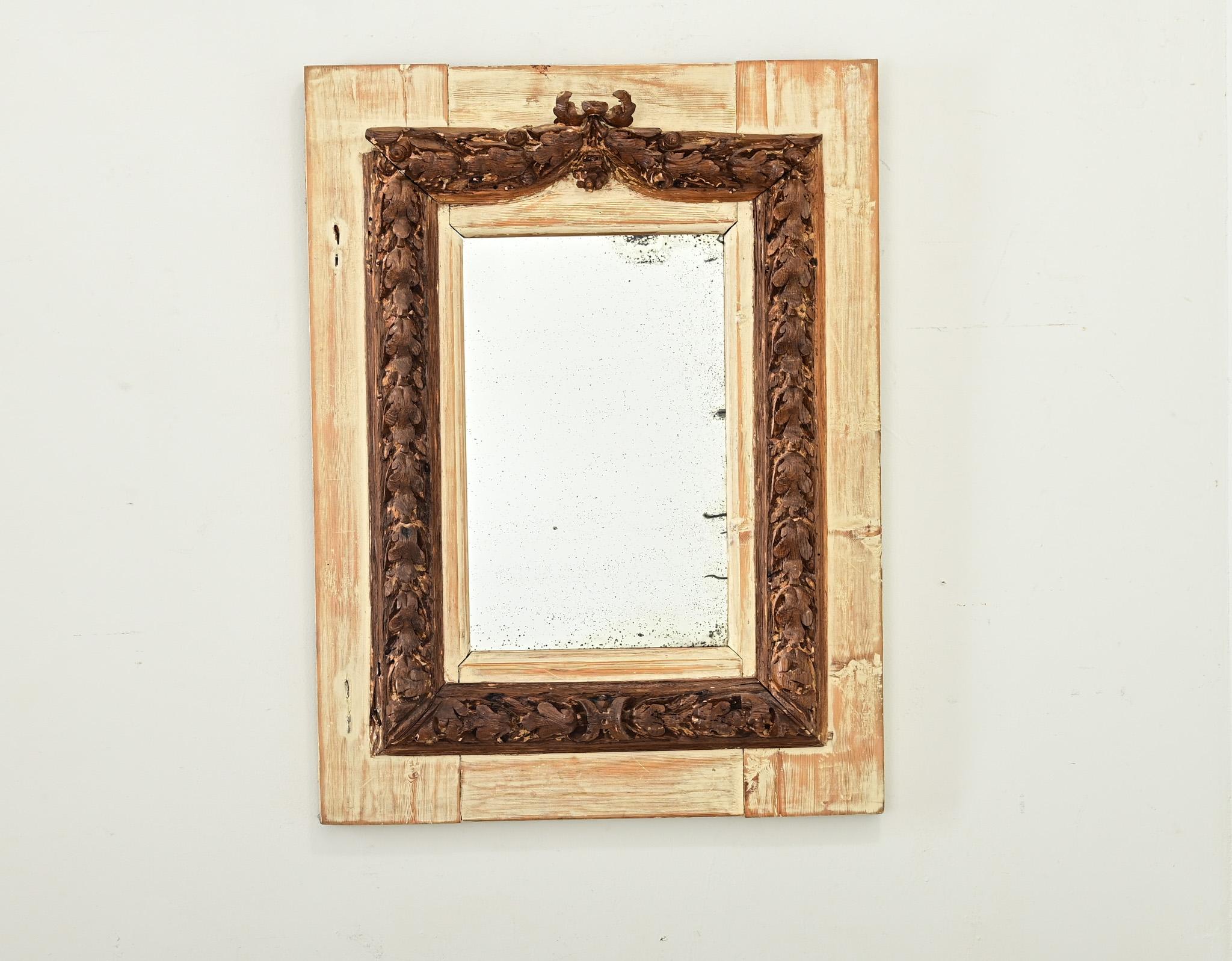 Baroque Portuguese 18th Century Gilded Carved Oak Mirror on Painted Backboard For Sale