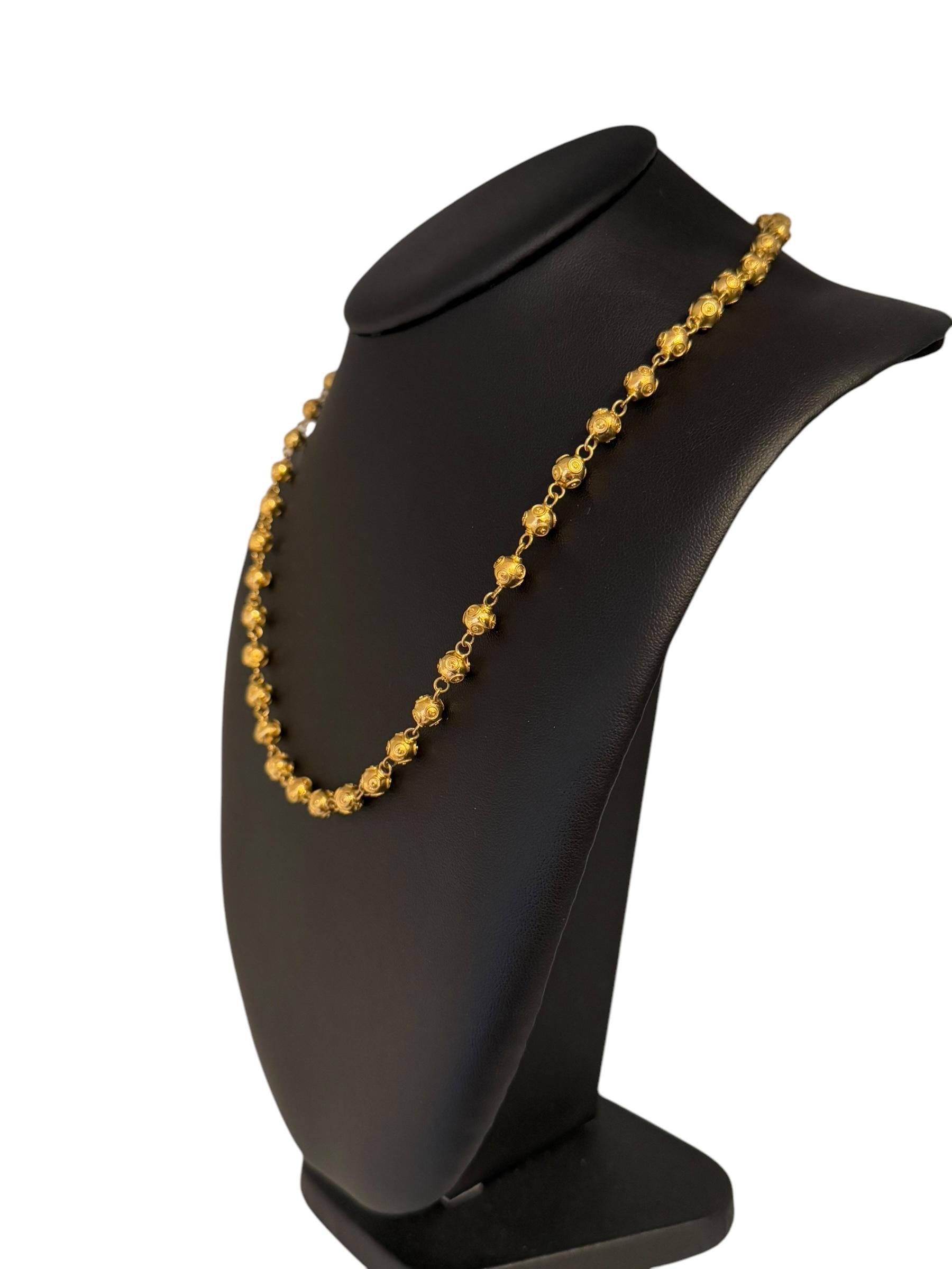 Collier traditionnel portugais en or jaune 19 carats Excellent état - En vente à Esch sur Alzette, Esch-sur-Alzette