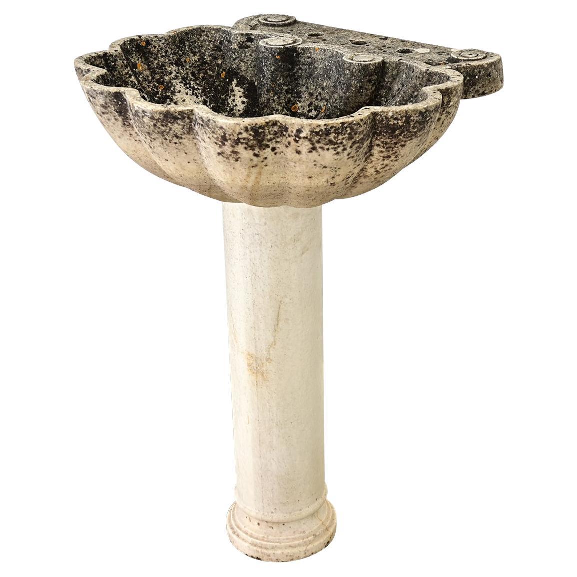 Portuguese 19th Century Carved Stone Pedestal Sink For Sale