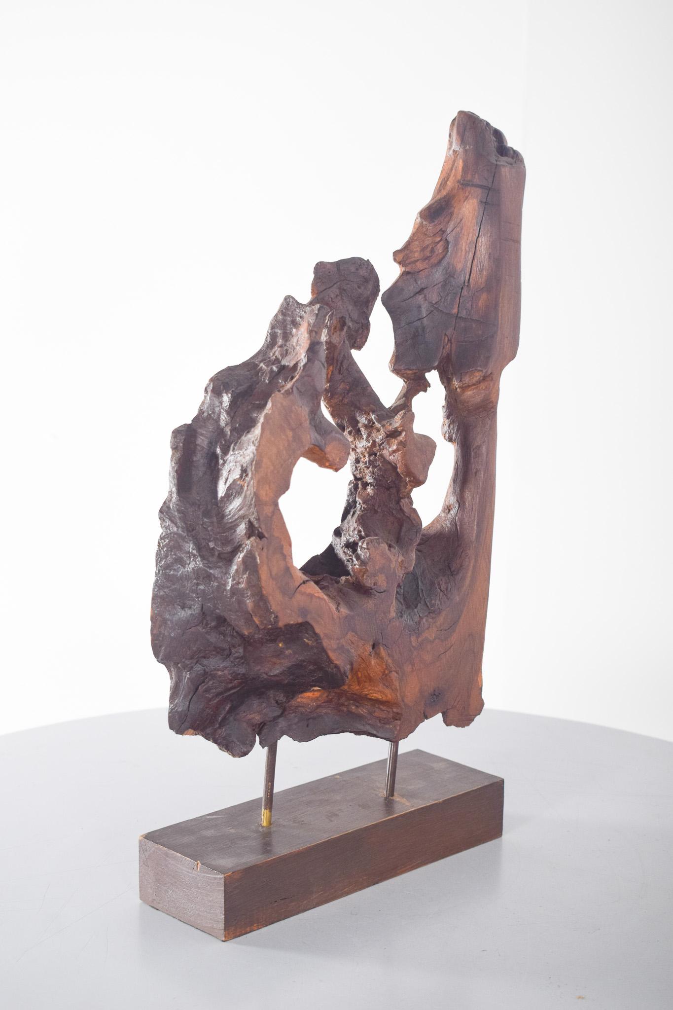 Moderno Scultura astratta portoghese in Wood in vendita