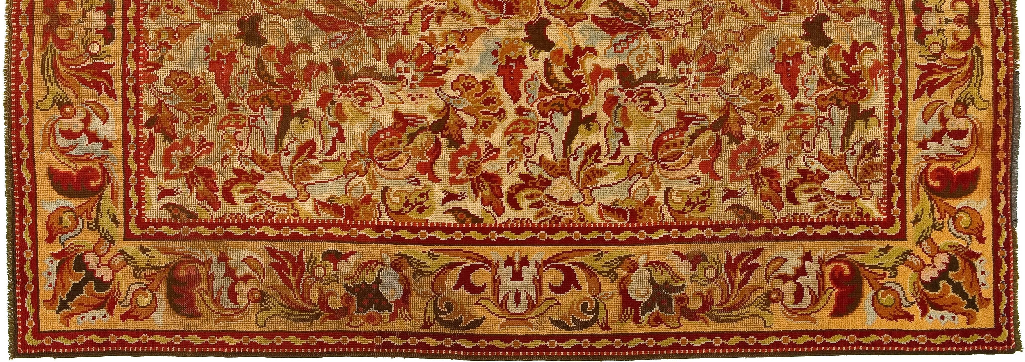Portuguese Ancien Rug In Excellent Condition For Sale In Milan, IT