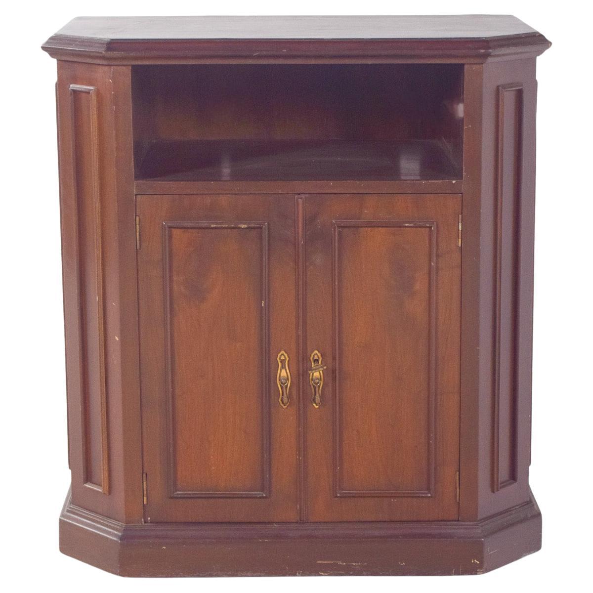 Mobile TV portoghese in stile antico in Wood in vendita