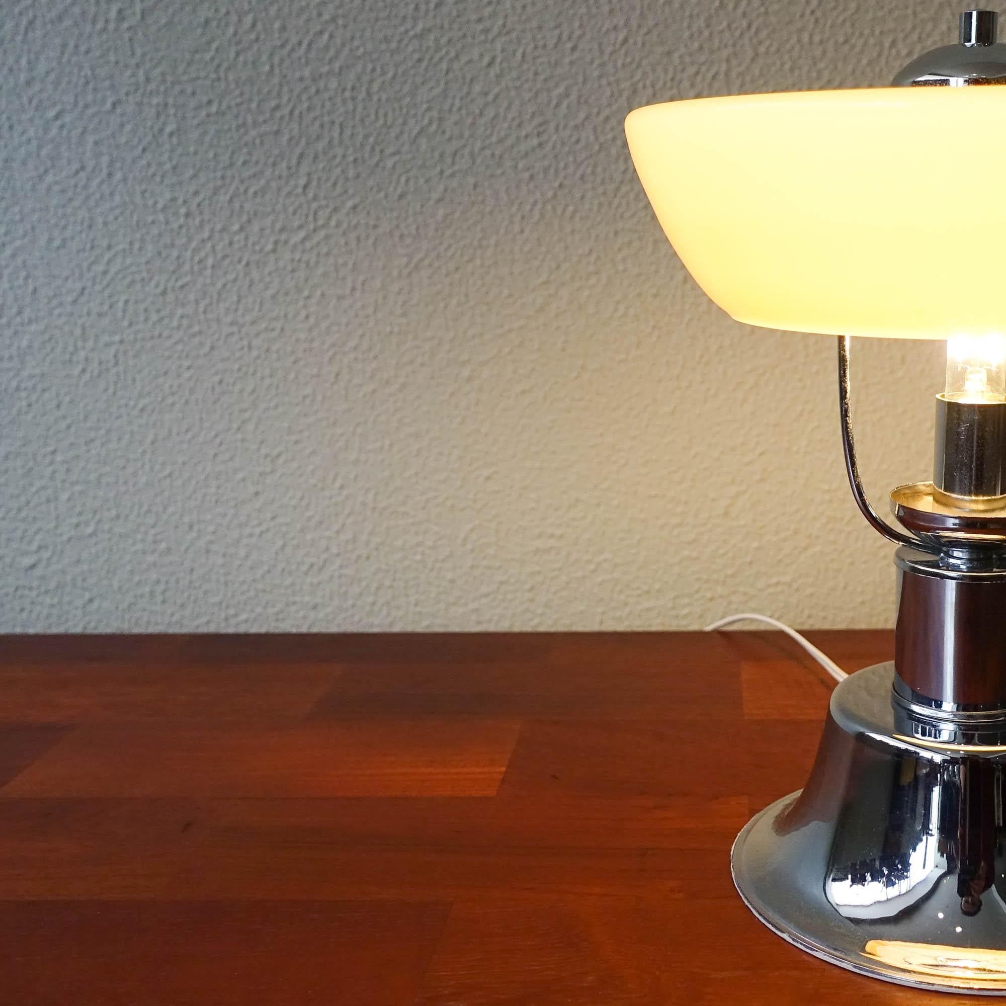 Portuguese Art Deco Table Lamp, 1940's 5