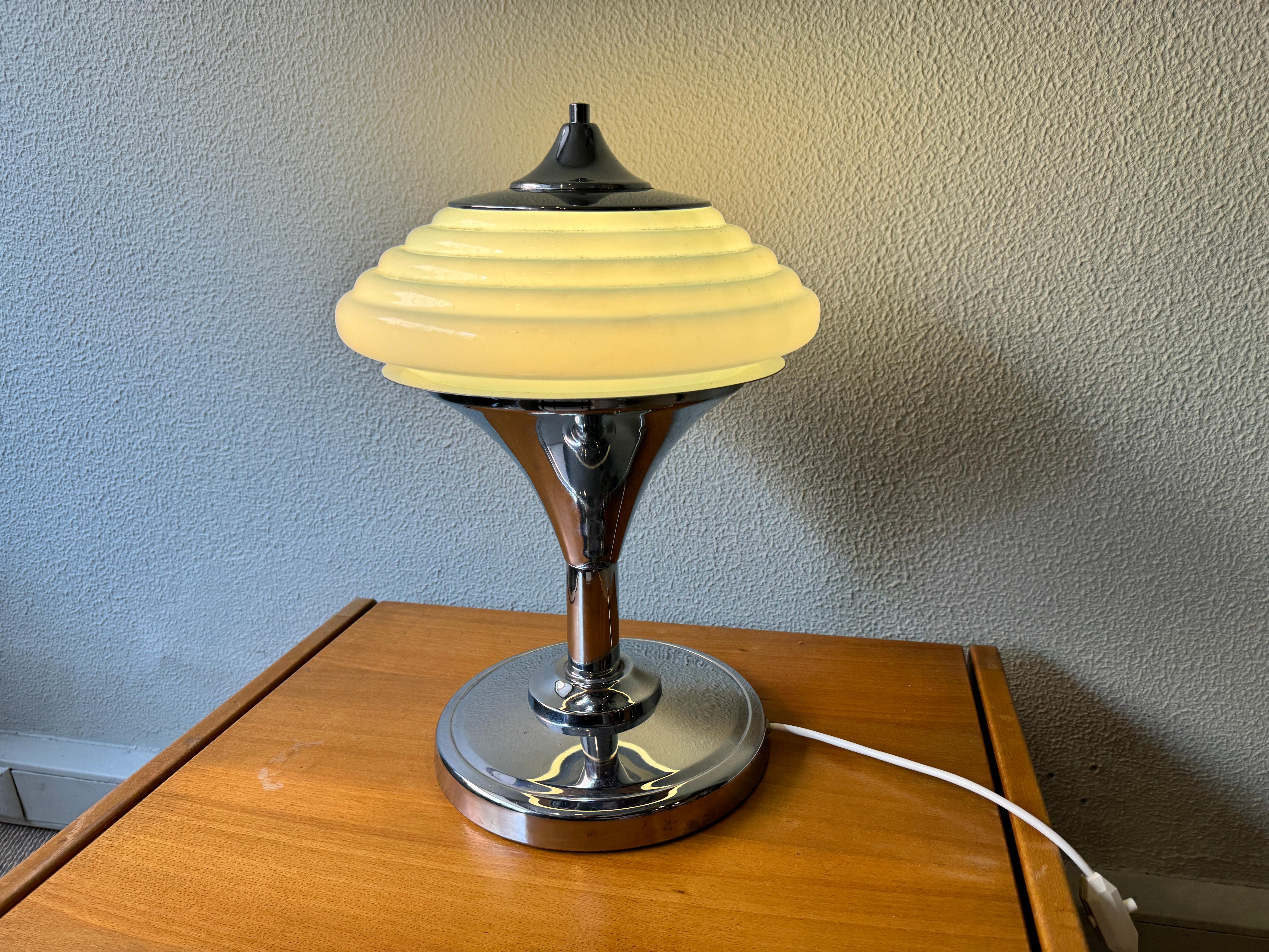 Portuguese Art Deco Table Lamp from Gaivota, 1940's For Sale 3