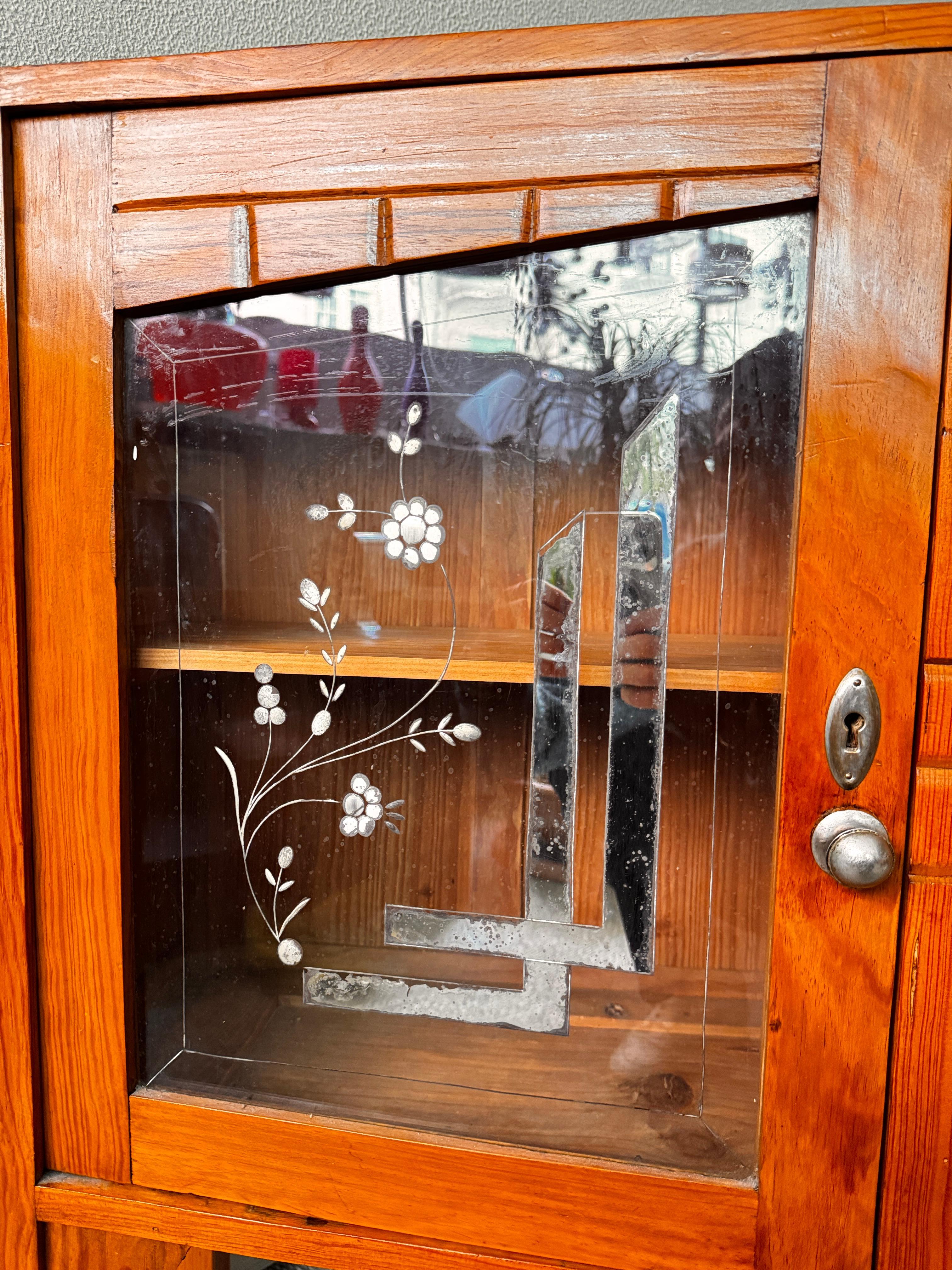 Portuguese Art Nouveau Sideboard, Bark Wood, Etched Glass, 1930s Furniture For Sale 9