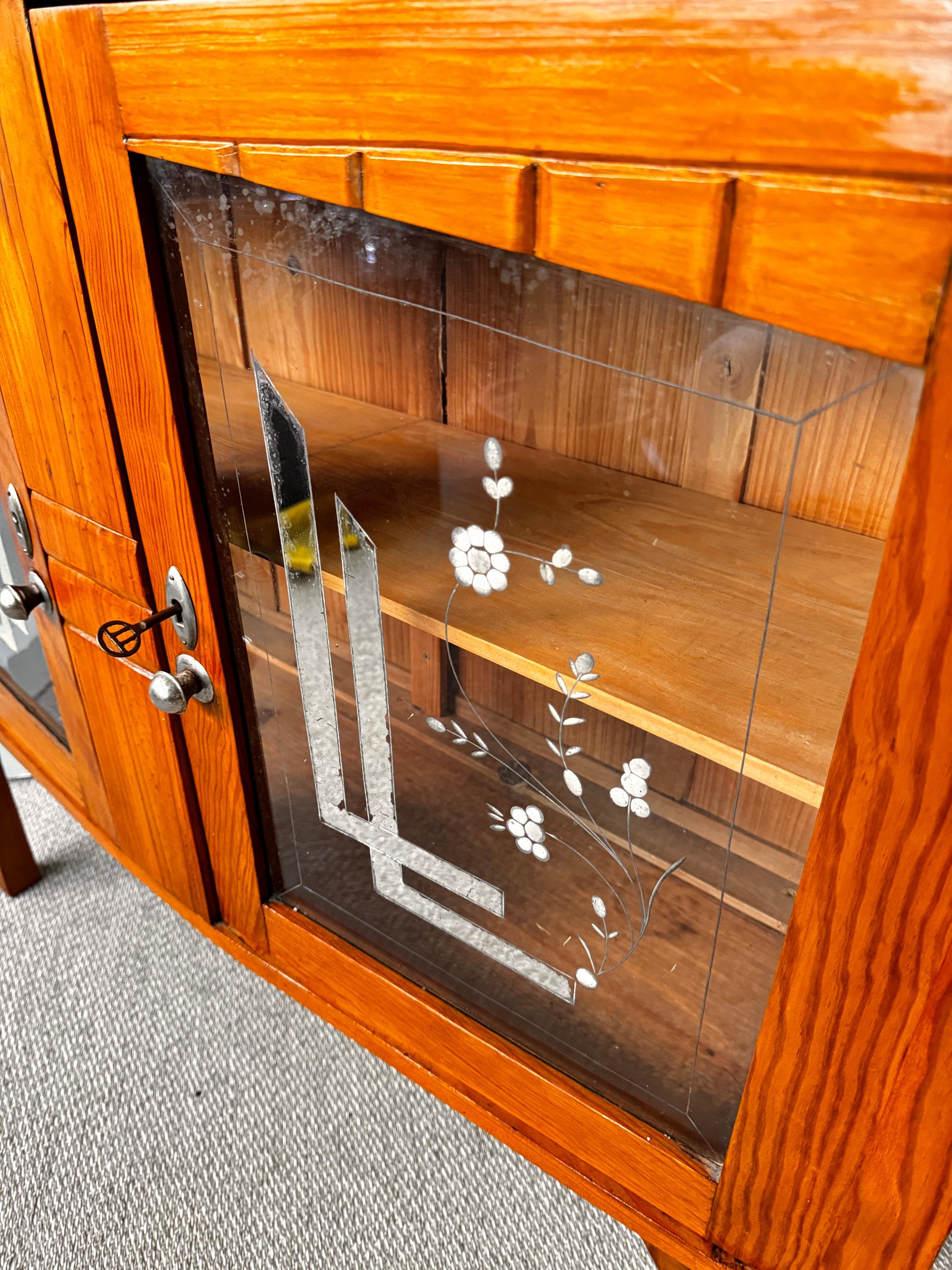 Portuguese Art Nouveau Sideboard, Bark Wood, Etched Glass, 1930s Furniture For Sale 2