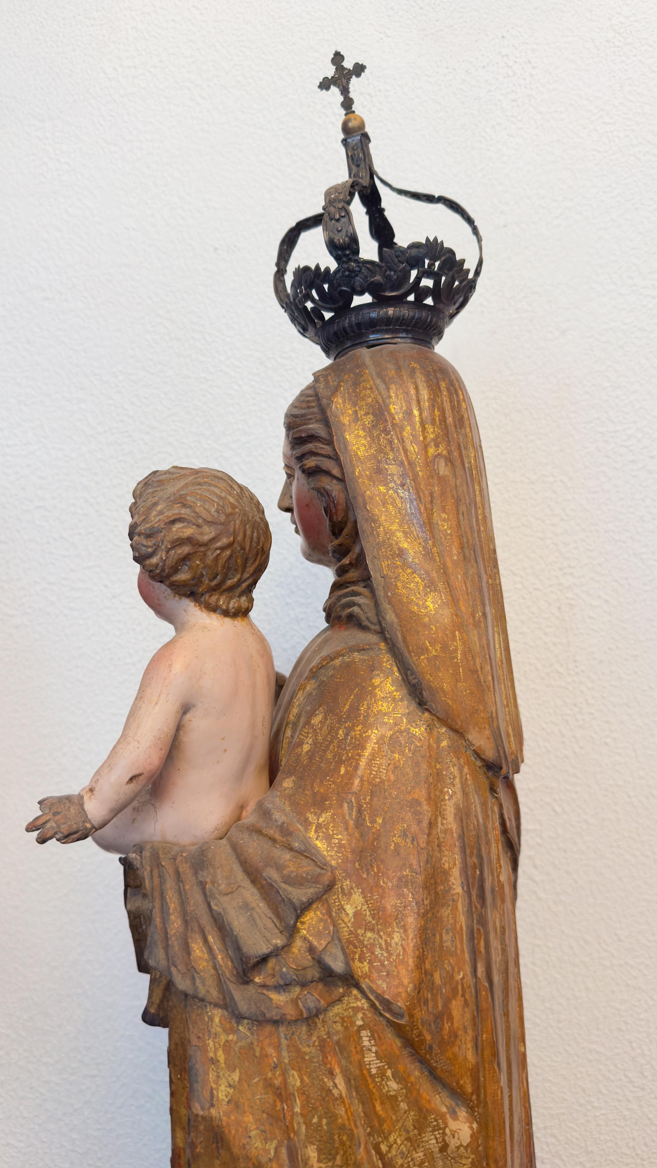 Portuguese Baroque Madonna and Child Sculpture, 17th Century For Sale 13