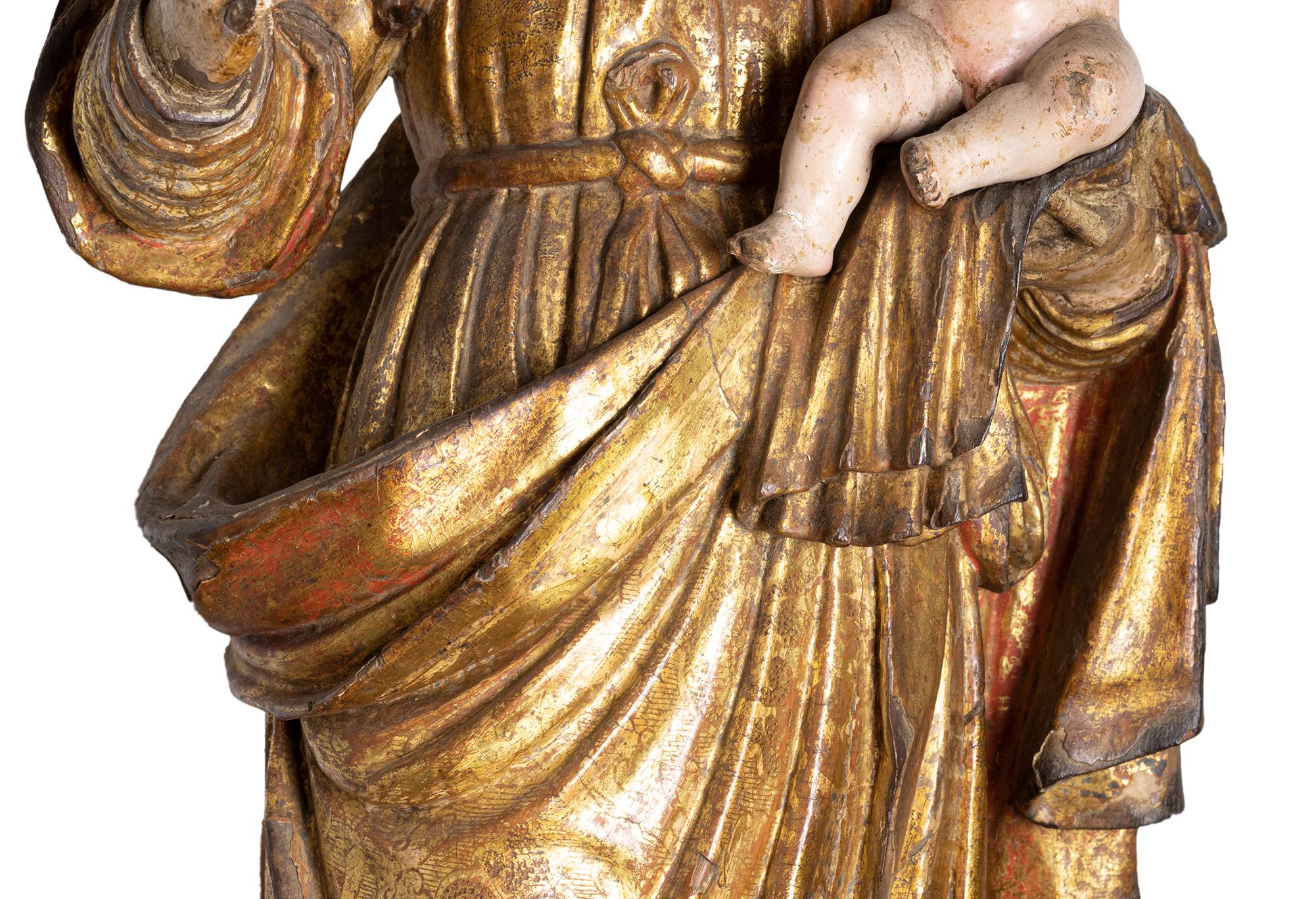 Portuguese Baroque Madonna and Child Sculpture, 17th Century For Sale 1