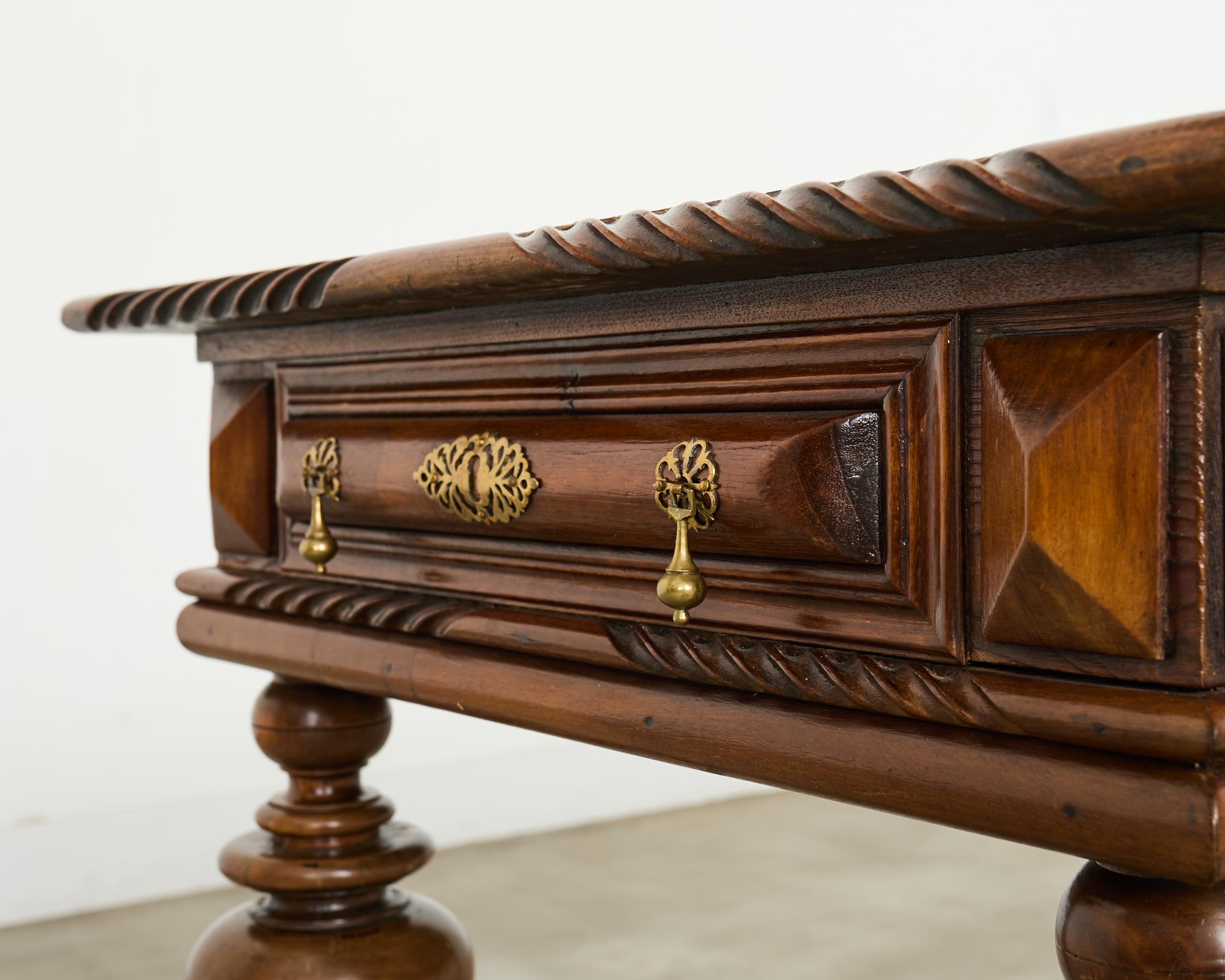 Portugiesischer Barockstil Palisander Bibliothekstisch oder Mitteltisch im Angebot 4