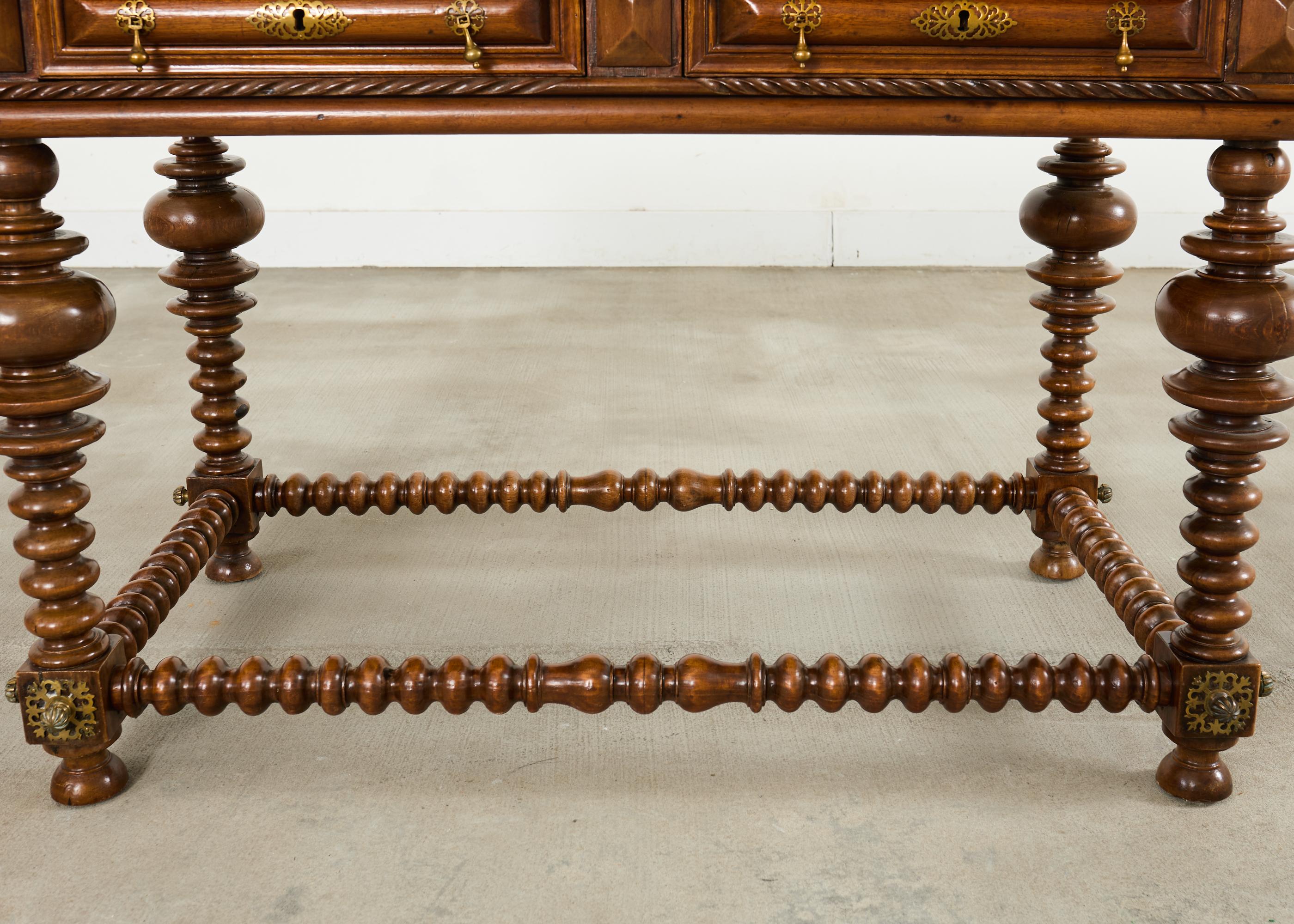 Portugiesischer Barockstil Palisander Bibliothekstisch oder Mitteltisch im Angebot 11