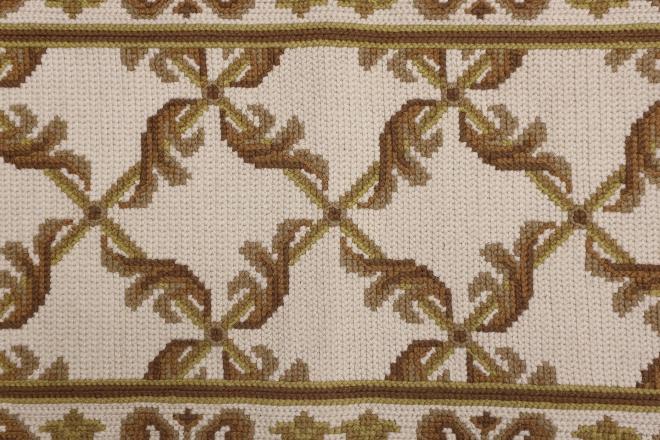 Country Portuguese Beige Cream Needlepoint Rug Hand Woven Traditional Carpet For Sale