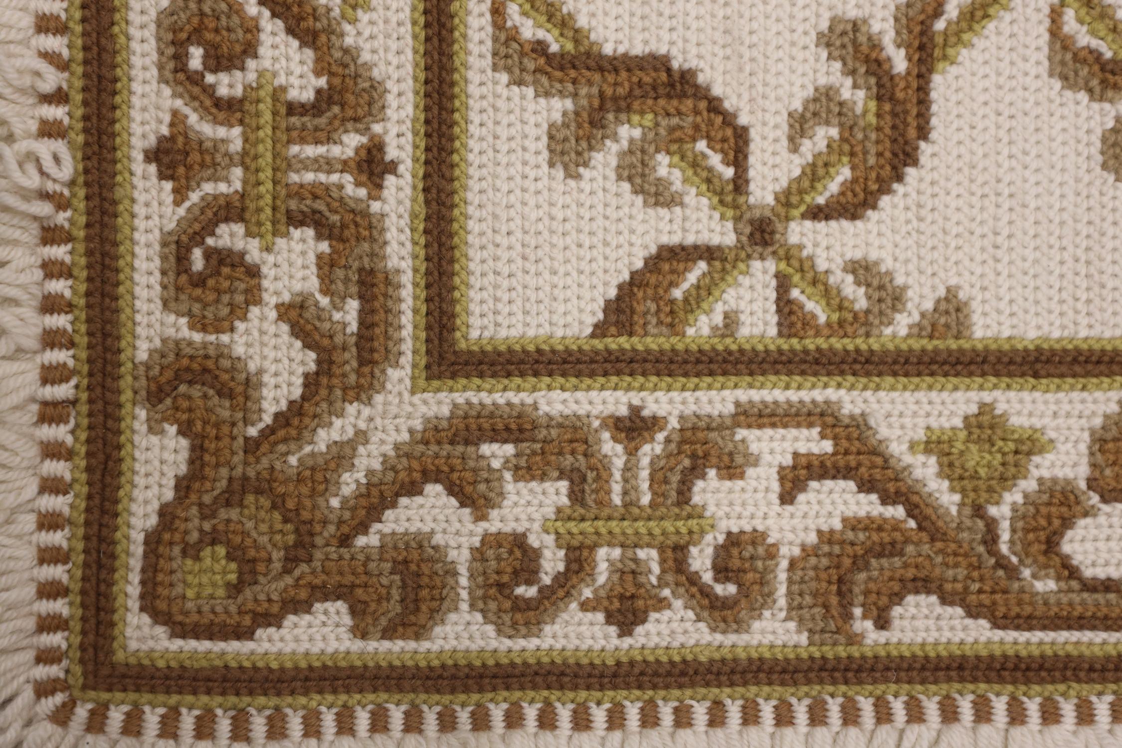 Chinese Portuguese Beige Cream Needlepoint Rug Hand Woven Traditional Carpet For Sale