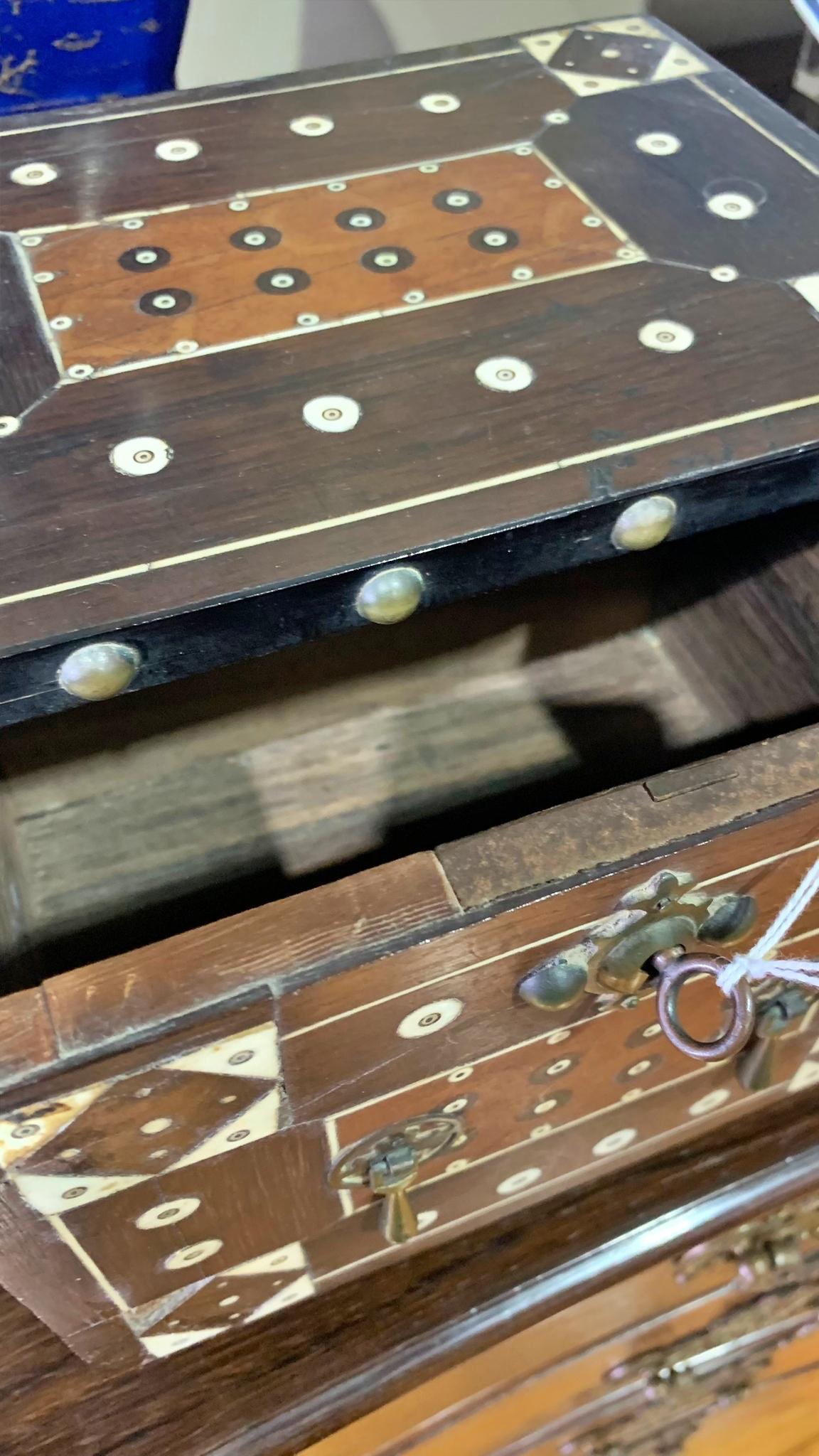 Wood PORTUGUESE BOX 18th century