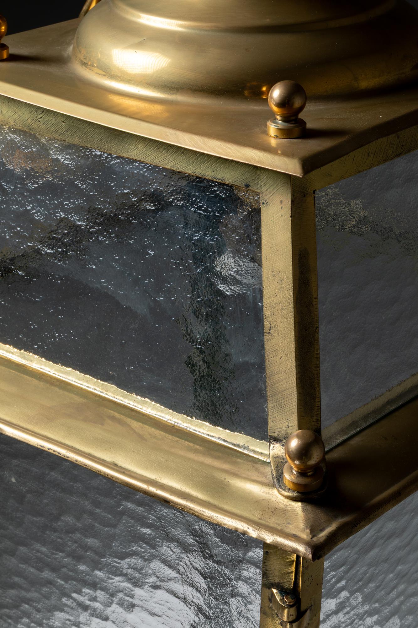 Portuguese Brass Lantern in Gilded Finish, c.1950 In Good Condition For Sale In Lisboa, PT
