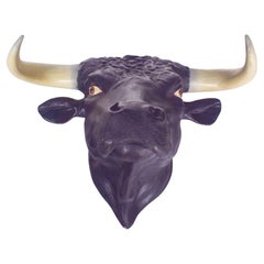 Tête de taureau portugaise en faïence de Caldas