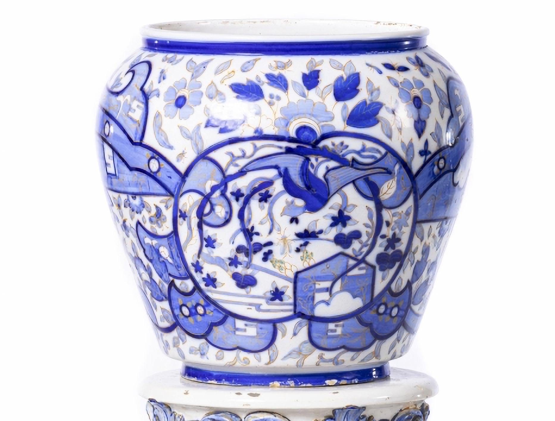 Portugais CACHEPOT PORTUGUES AVEC COLUMN DE FAIENCE du 19ème siècle en vente
