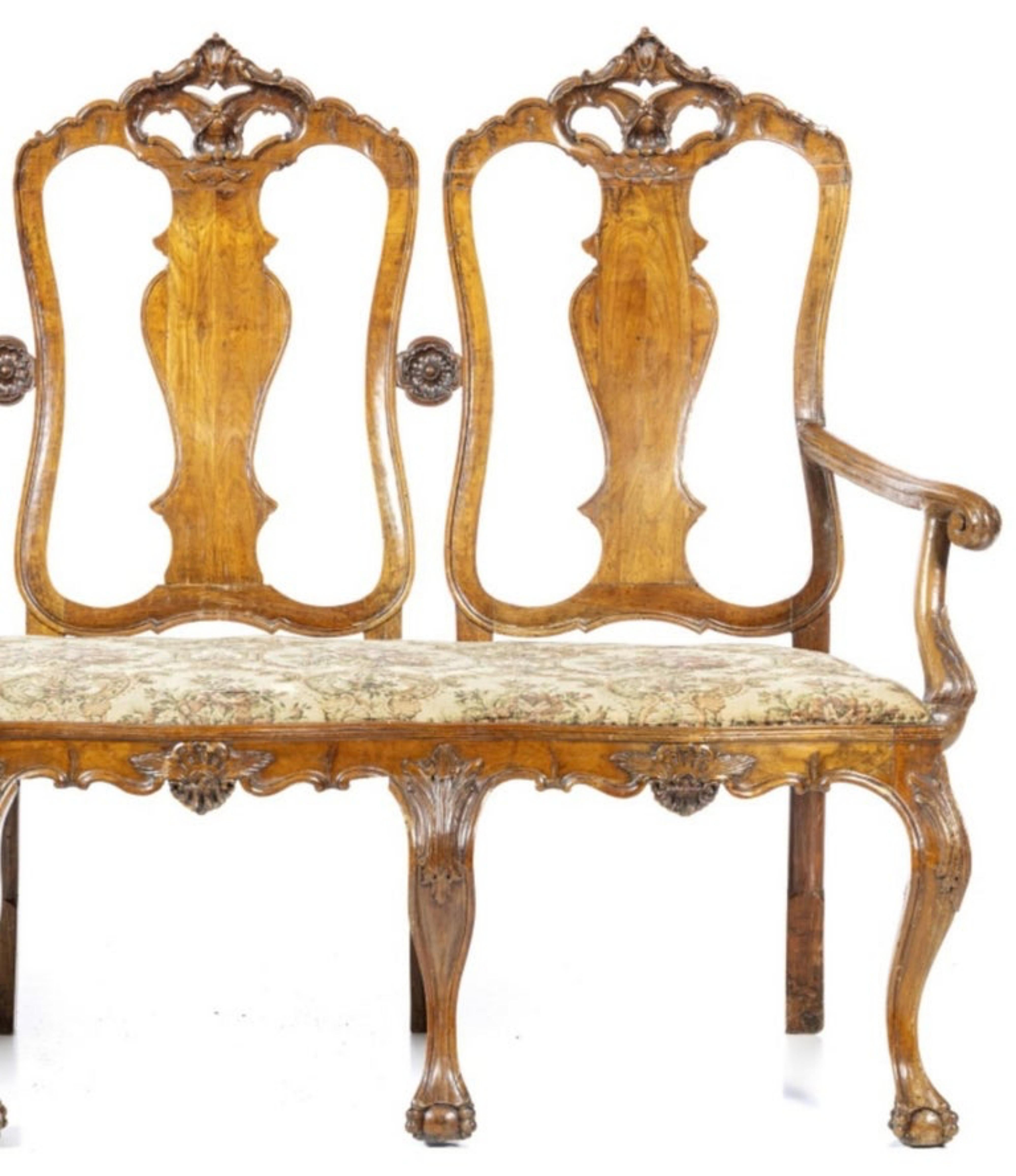 Hand-Crafted Portuguese Canapé D. João v of the 18th Century For Sale