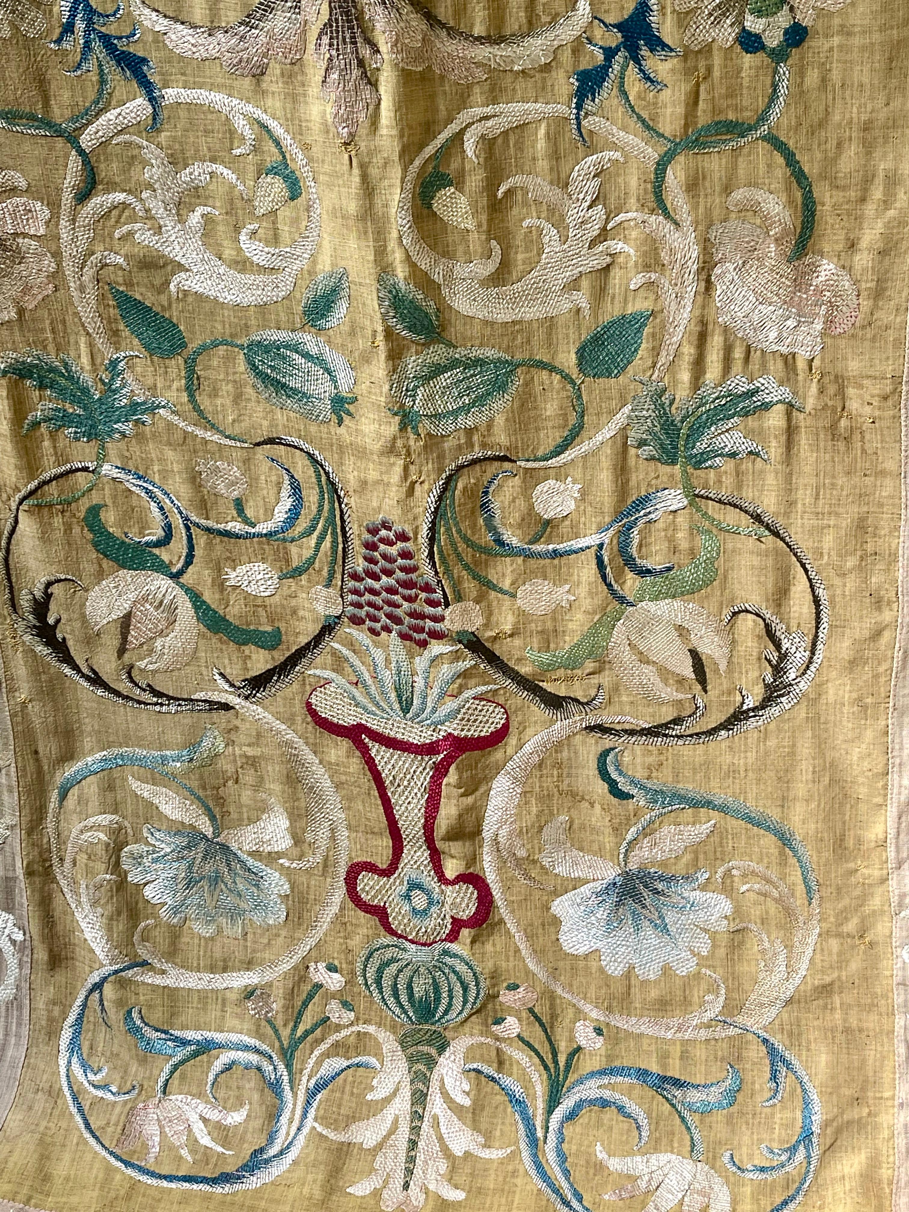 Portuguese Castelo Branco Embroidered Wedding Coverlet For Sale 8