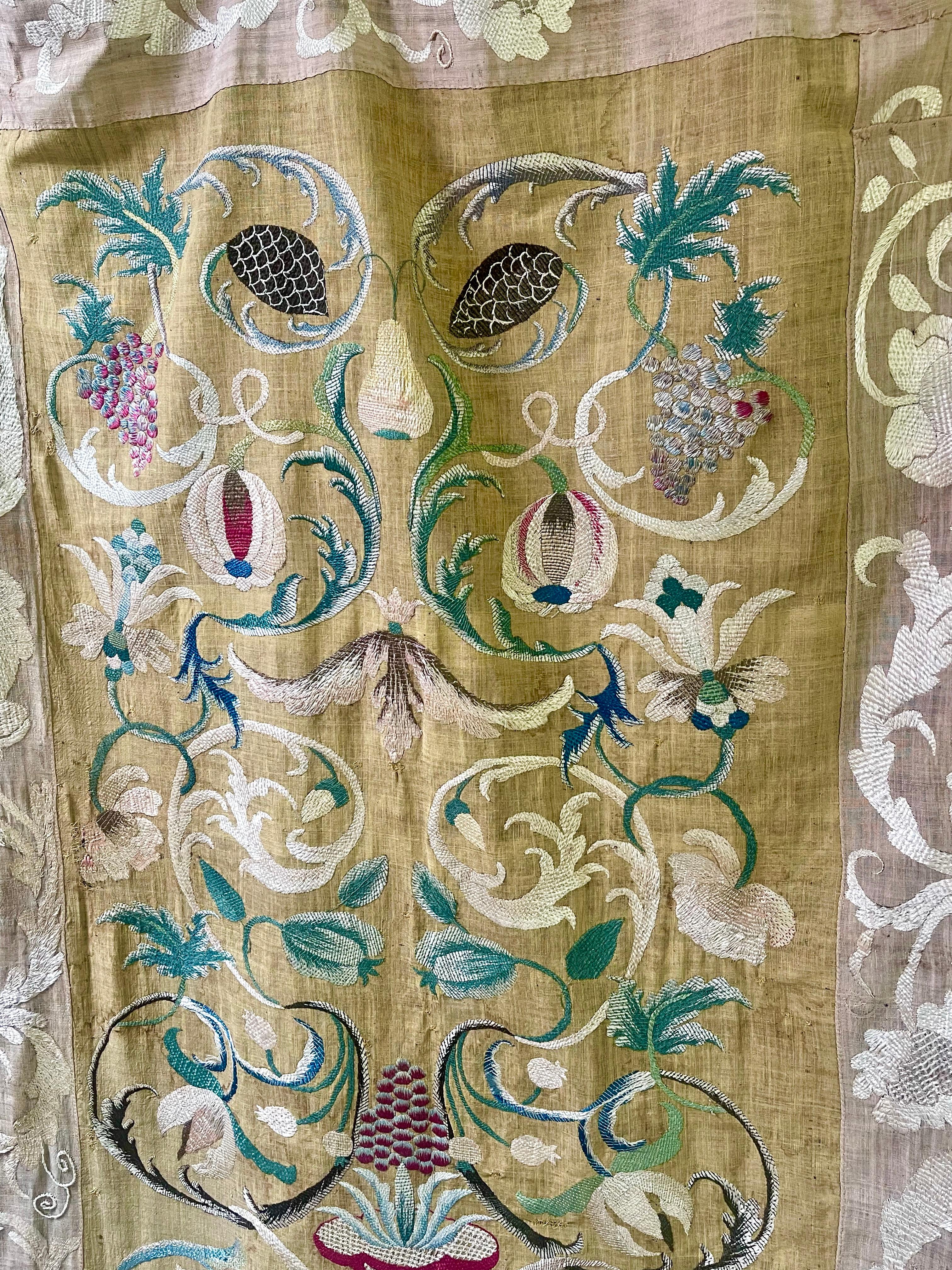 Portuguese Castelo Branco Embroidered Wedding Coverlet For Sale 13