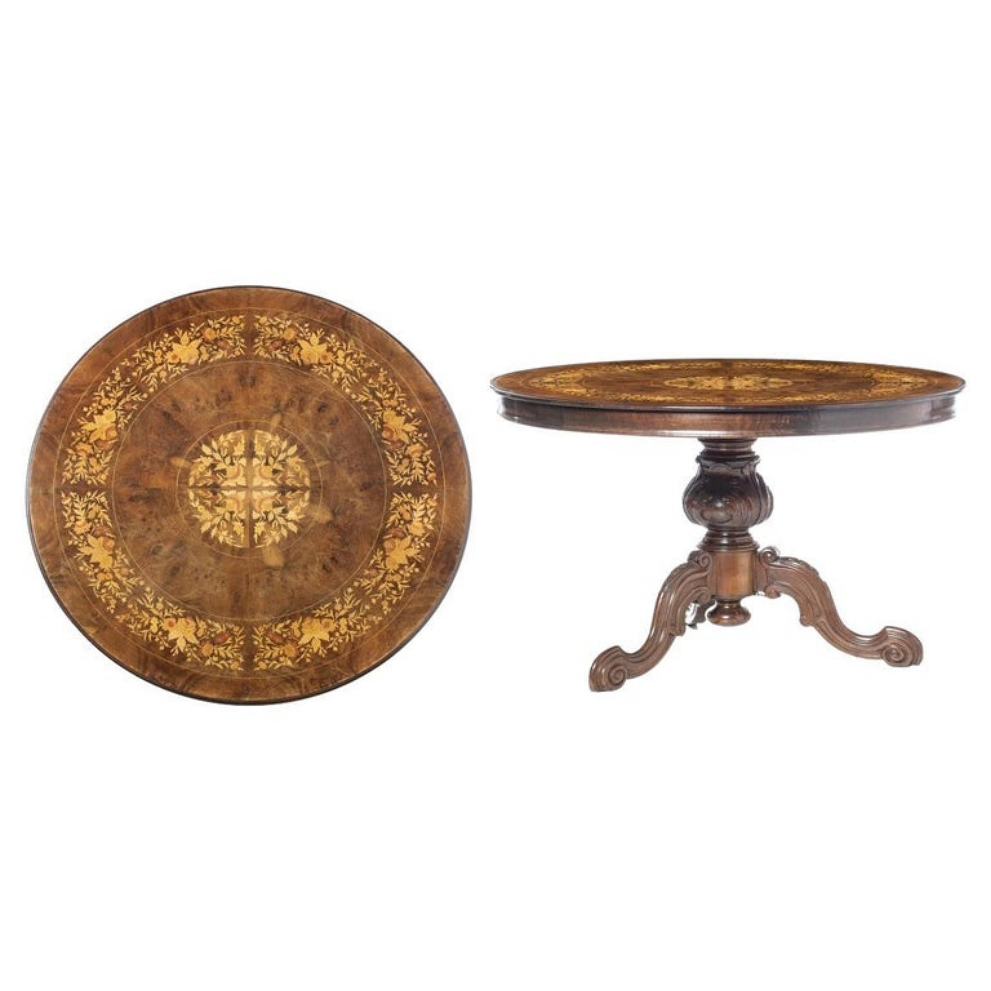 Portuguese Center Table 19th Century in Satin Wood In Good Condition In Madrid, ES