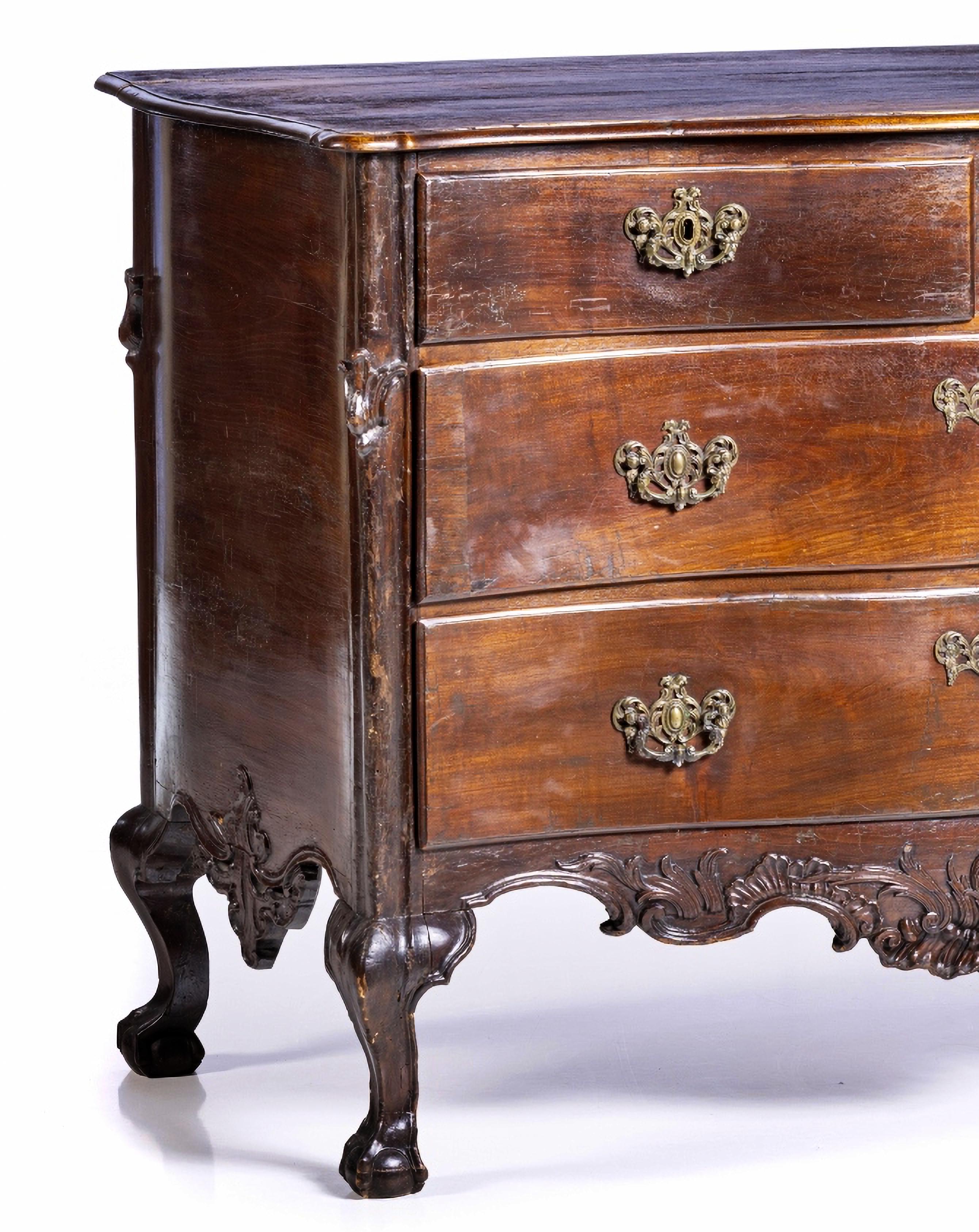 Renaissance PORTUGUESE CHEST OF DRAWERS 18th Century For Sale