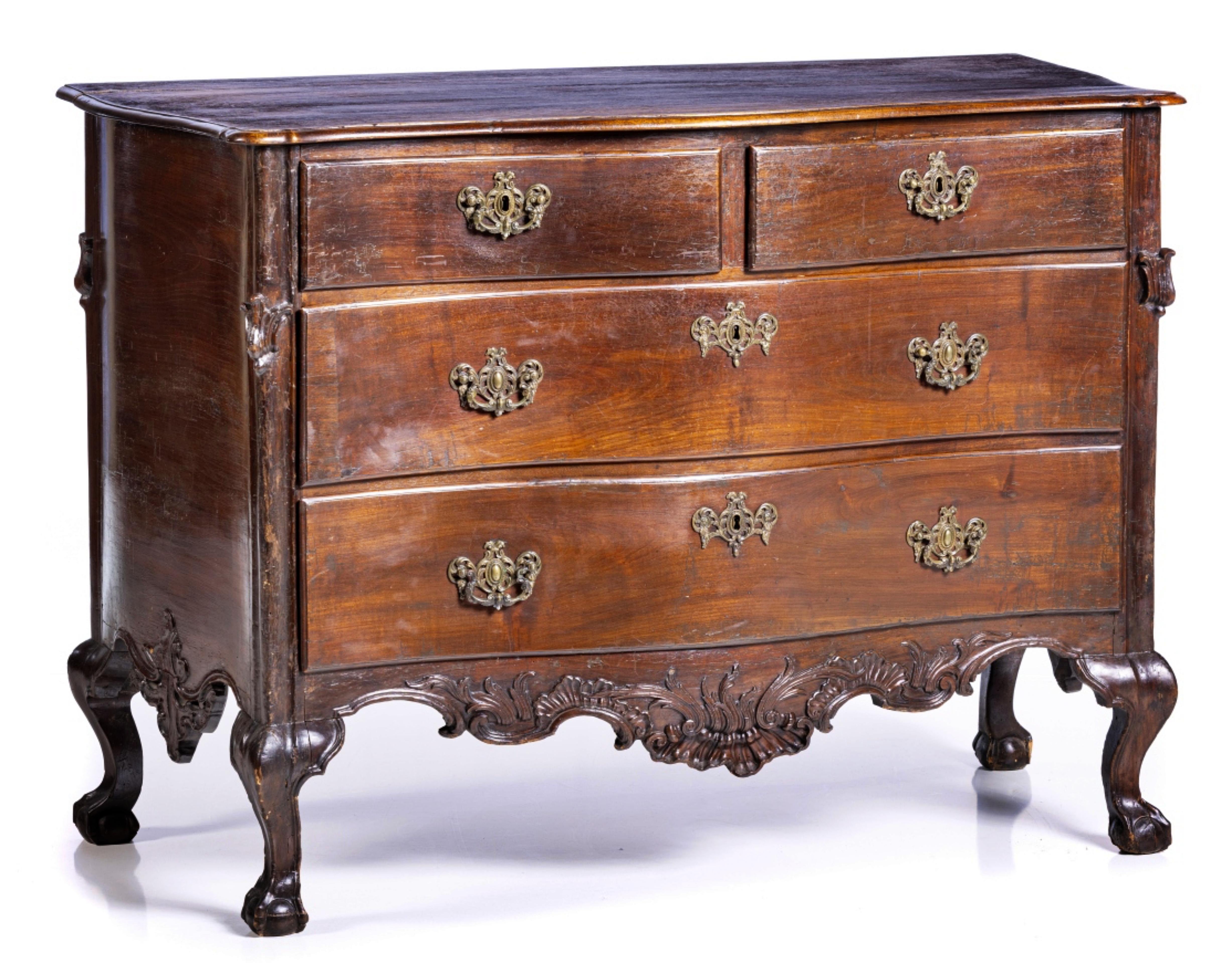 Hand-Crafted PORTUGUESE CHEST OF DRAWERS 18th Century For Sale