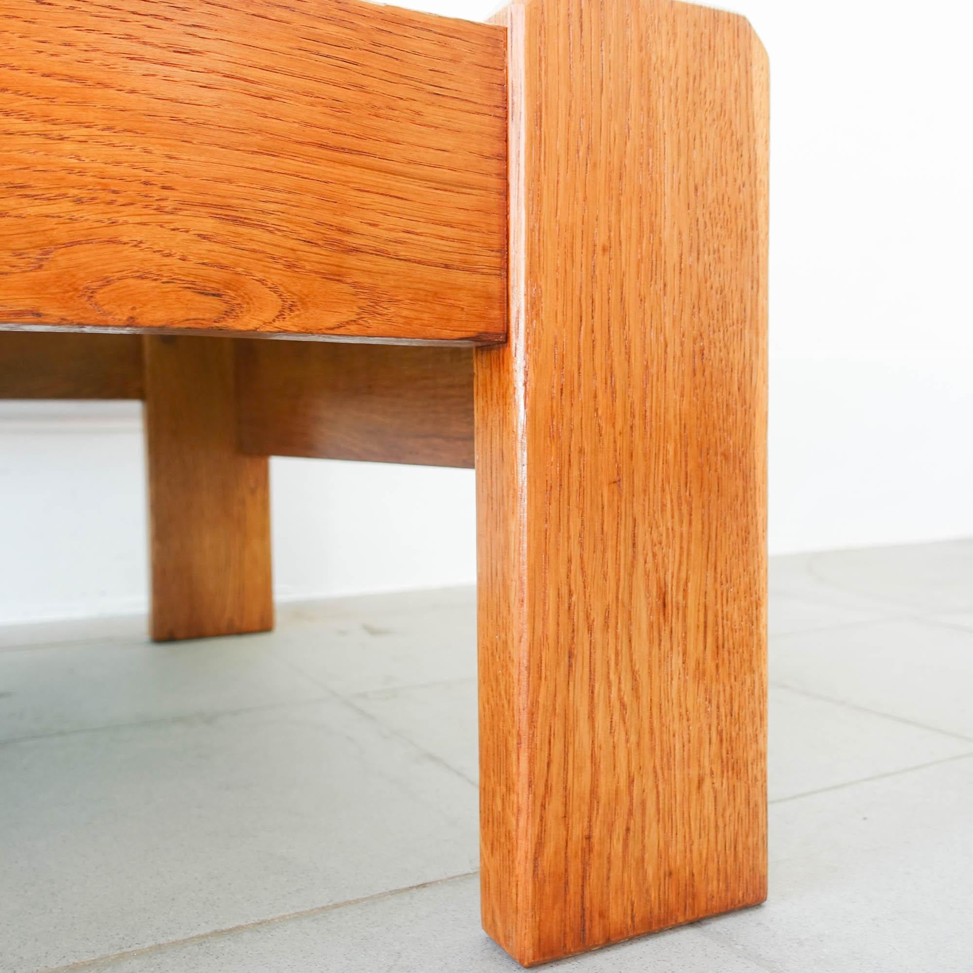 Portuguese Coffee Table in French Oak by Eduardo Afonso Dias, 1970's For Sale 4