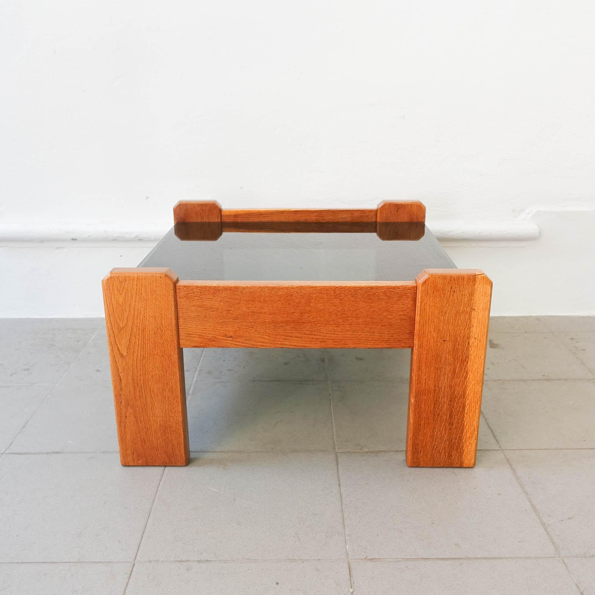 Portuguese Coffee Table in French Oak by Eduardo Afonso Dias, 1970's In Good Condition For Sale In Lisboa, PT