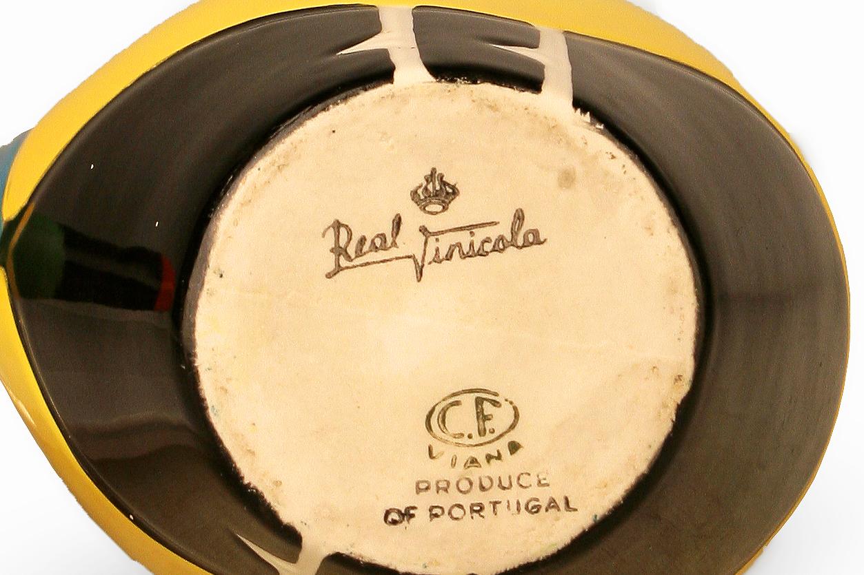Milieu du XXe siècle Carafe à décanter/pichet à coq en céramique émaillée portugaise par Real Vinícola