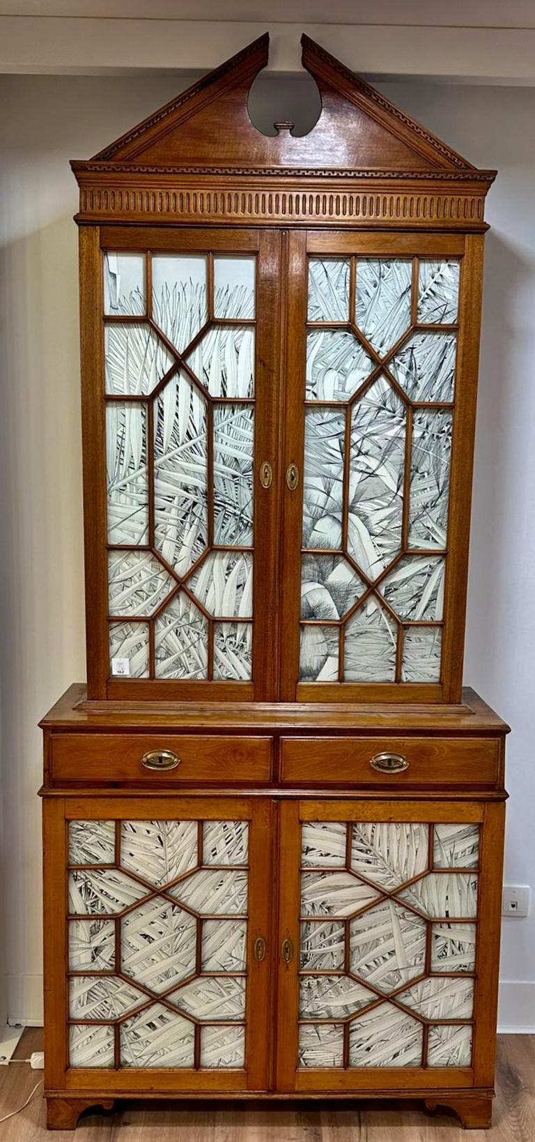 Portuguese cupboard

End 18th century (1777-1816)
Mahogany
Glass top and bottom doors
Portuguese
Dimensions: 248 x 108 x 43 cm
Very good condition.