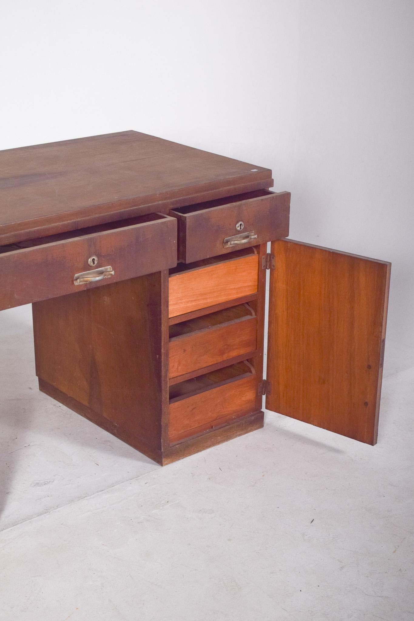 Portuguese Desk From the Mid-20th Century For Sale 5