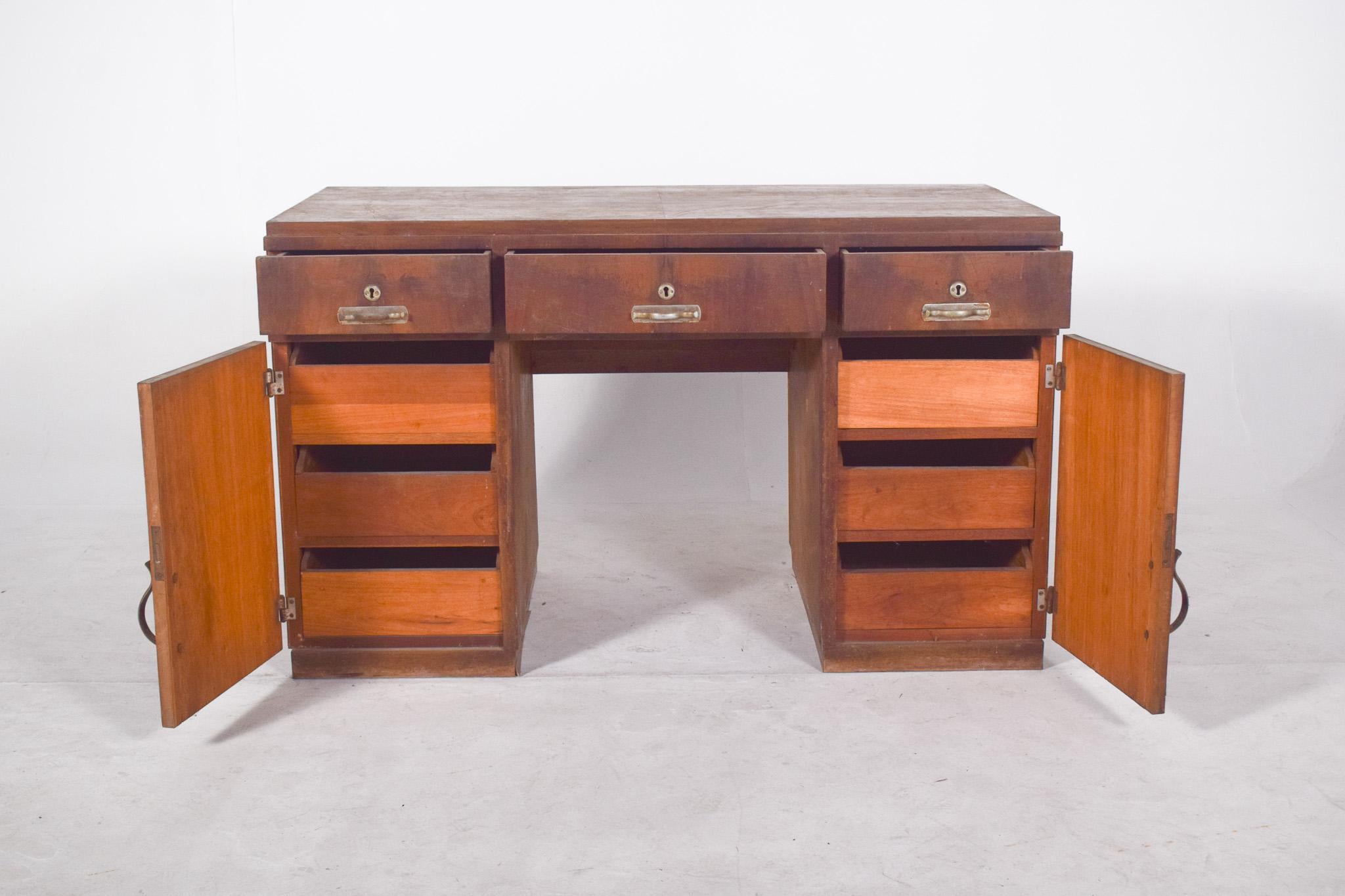 Portuguese Desk From the Mid-20th Century For Sale 3