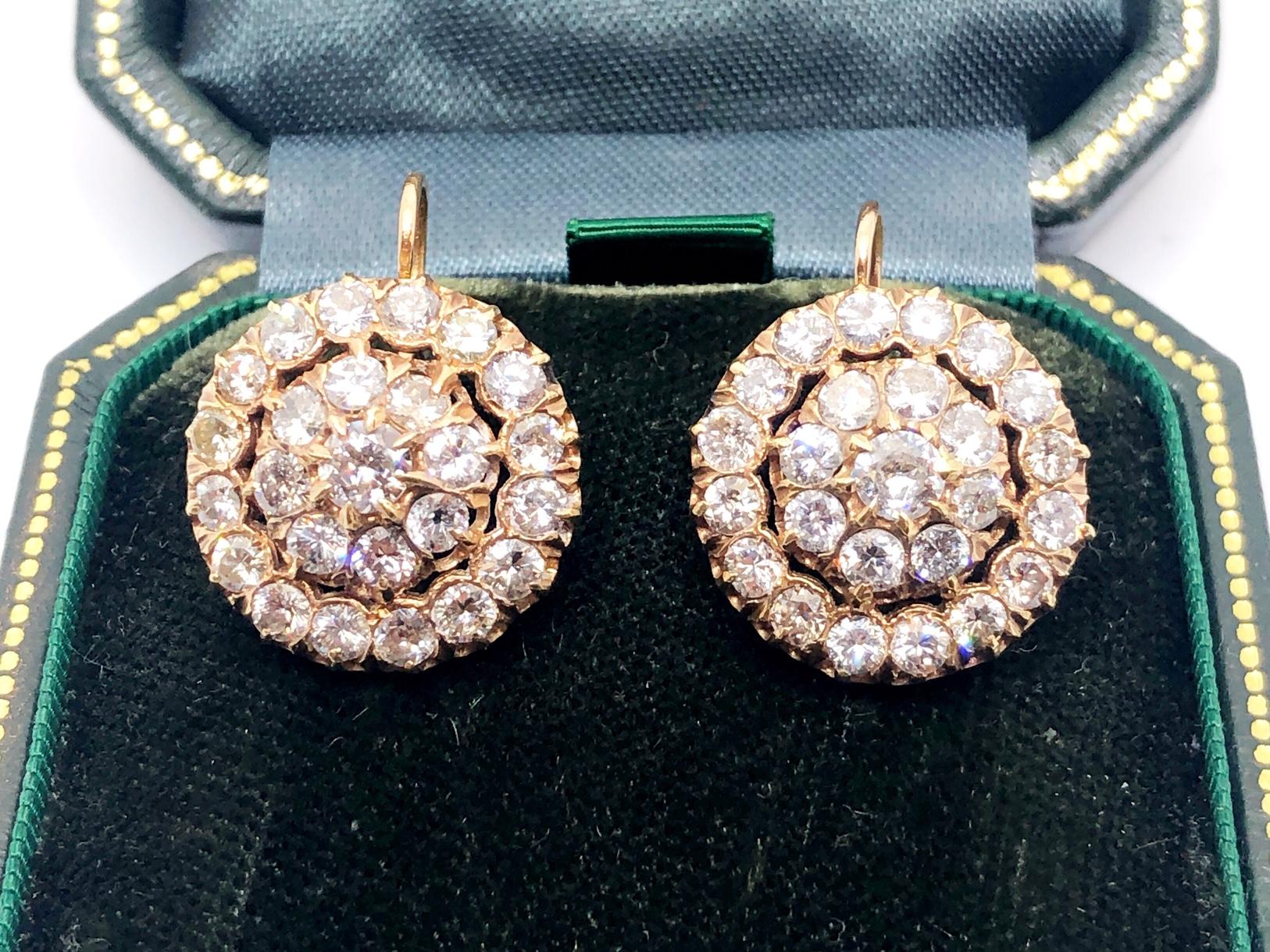 Moderne Boucles d'oreilles portugaises en or et diamants de 4,50 carats en vente