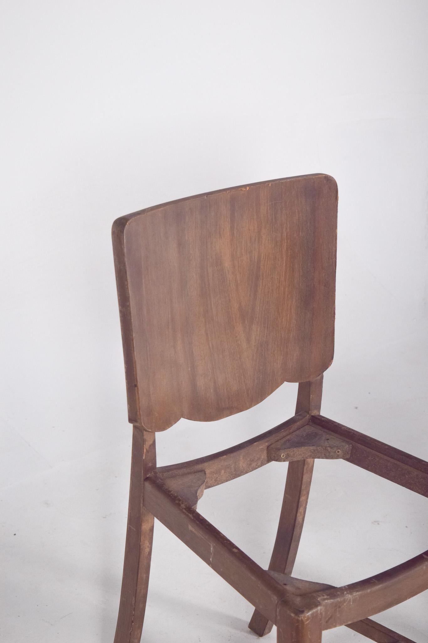 Portugais Chaise de salle à manger portugaise sans assise en vente