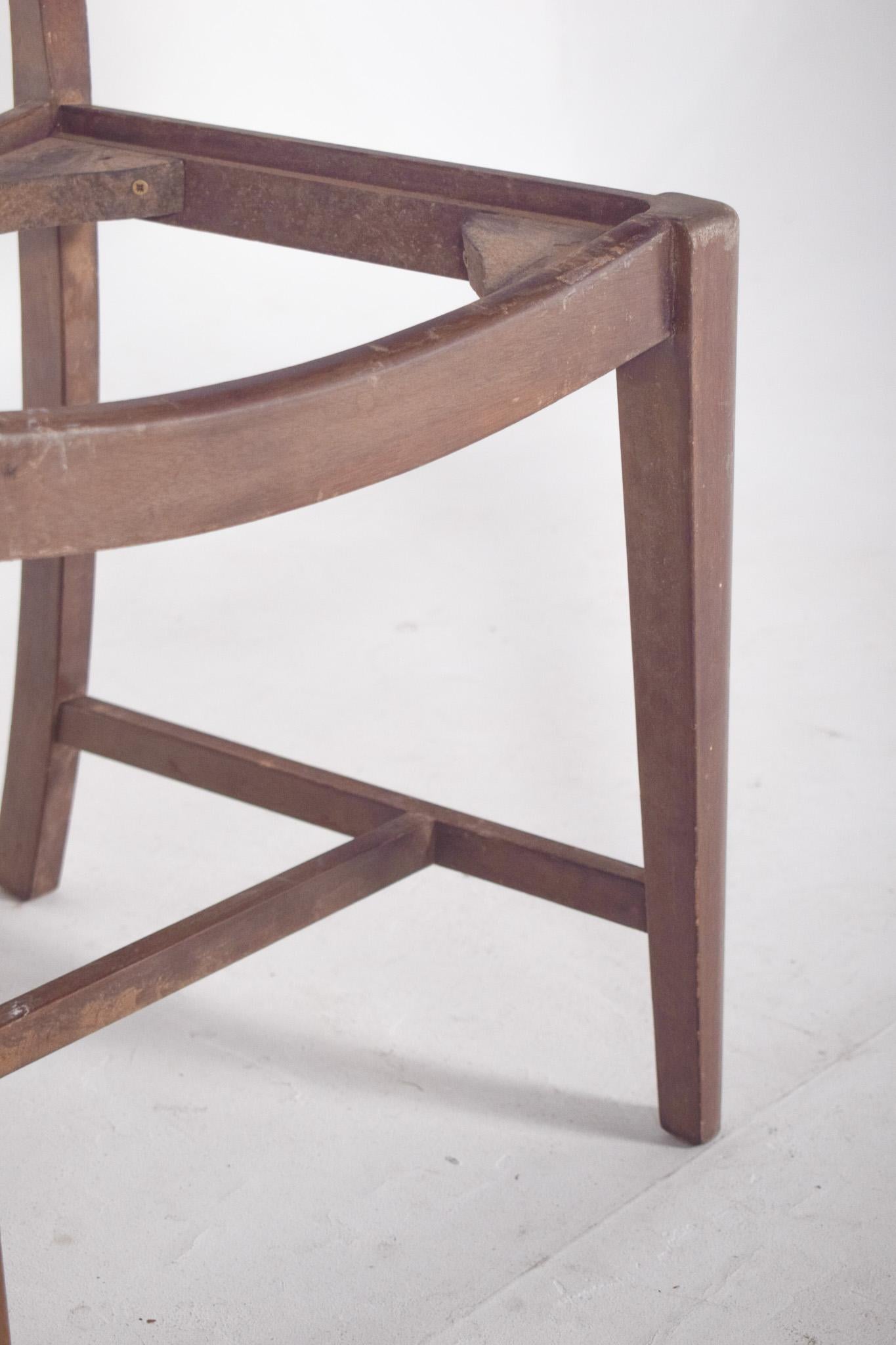 20ième siècle Chaise de salle à manger portugaise sans assise en vente
