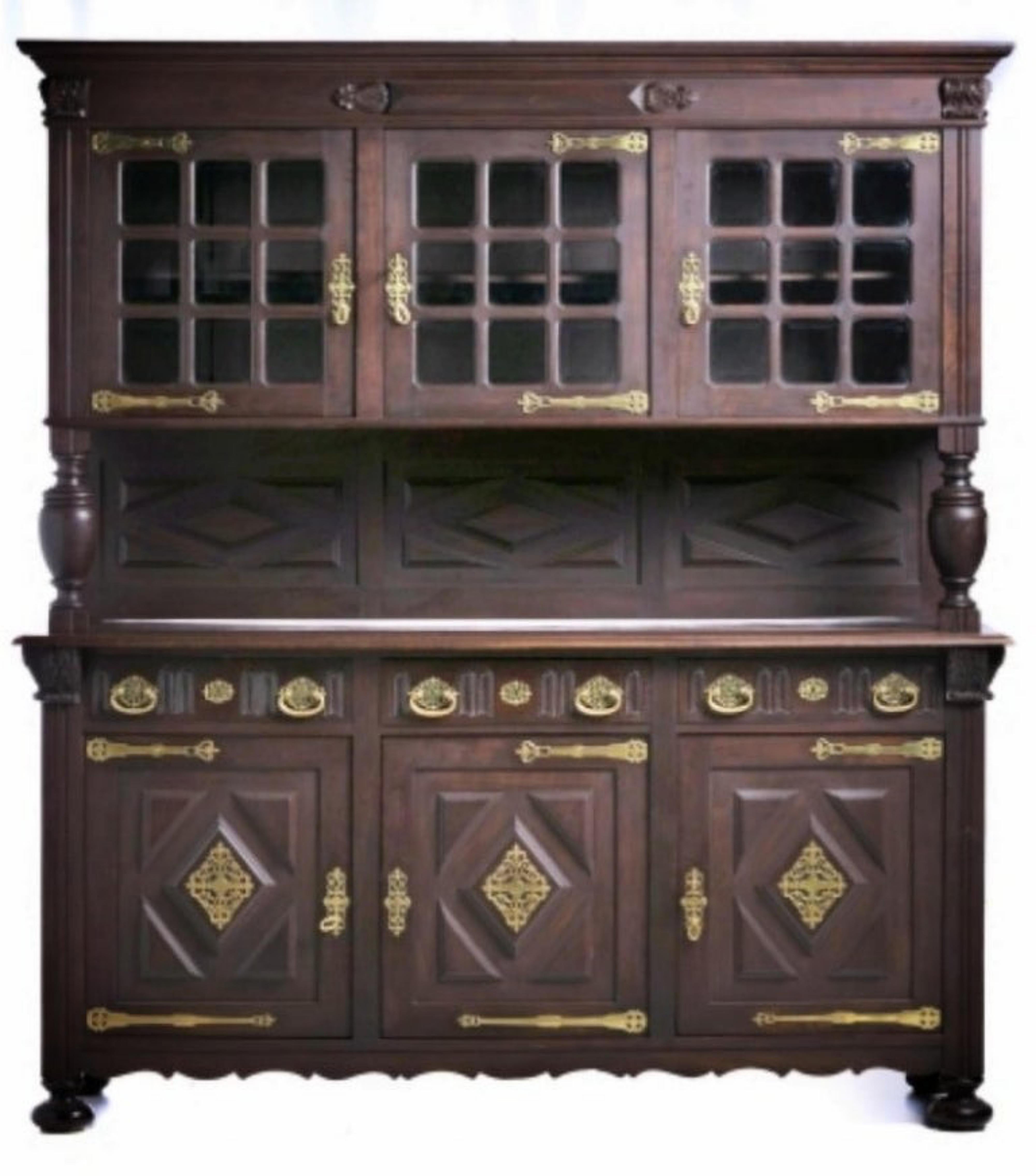Hand-Crafted Portuguese Dining Room Furniture  from the Beginning of the 20th Century For Sale