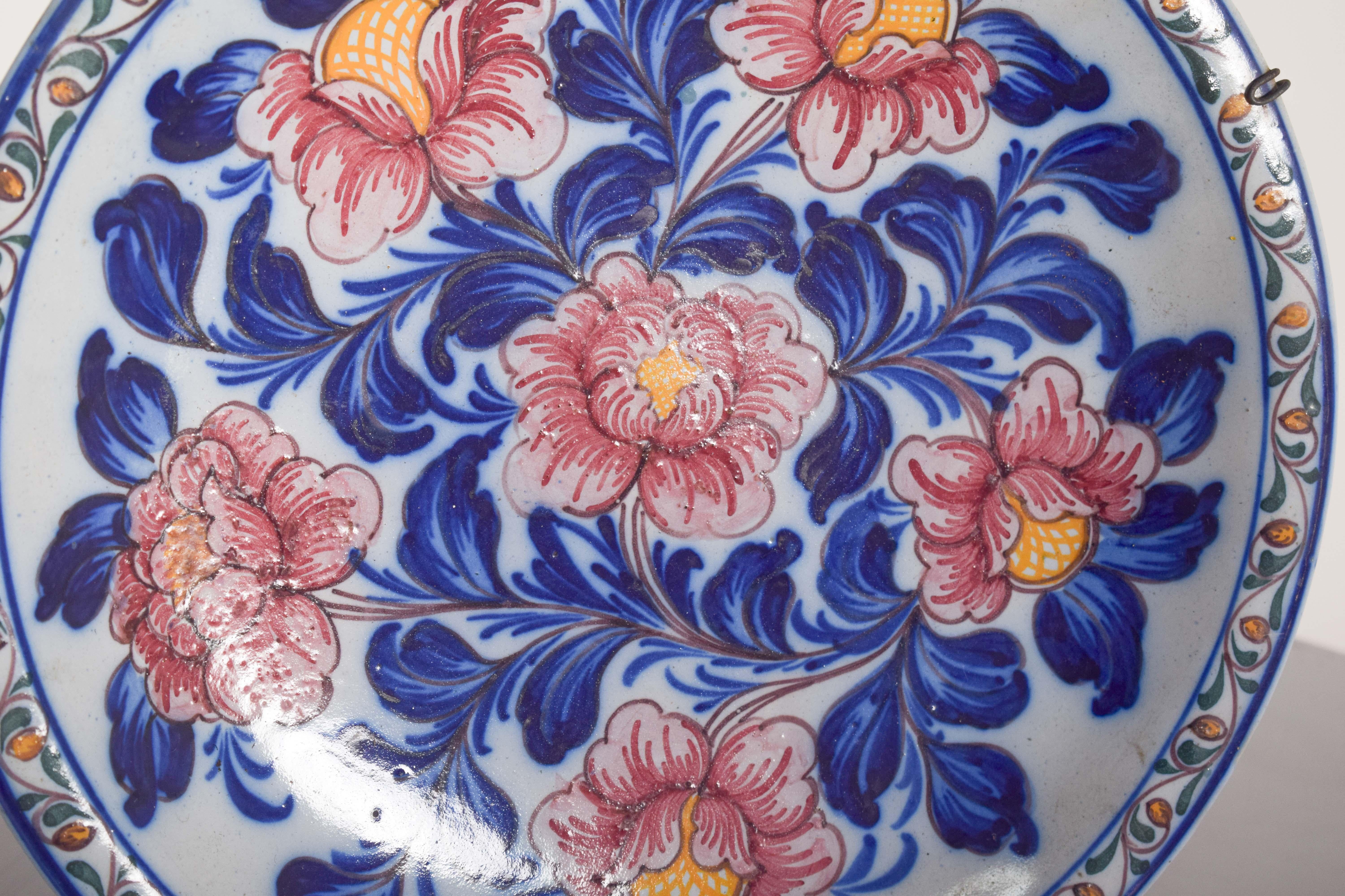 Mid-Century Modern Assiette décorative en faïence portugaise d'Alcobaça en vente
