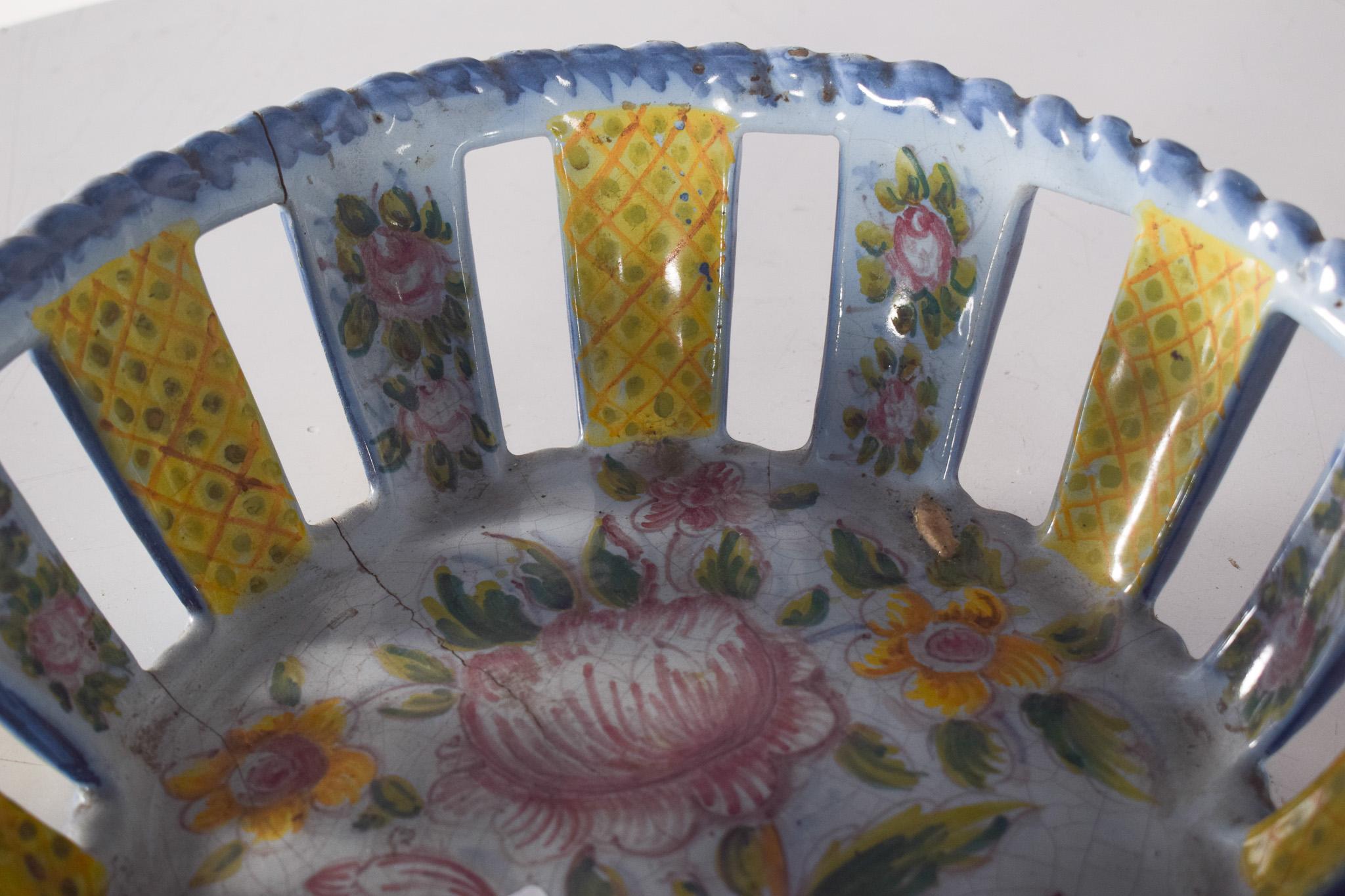 20th Century Portuguese Earthenware Fruit Bowl For Sale