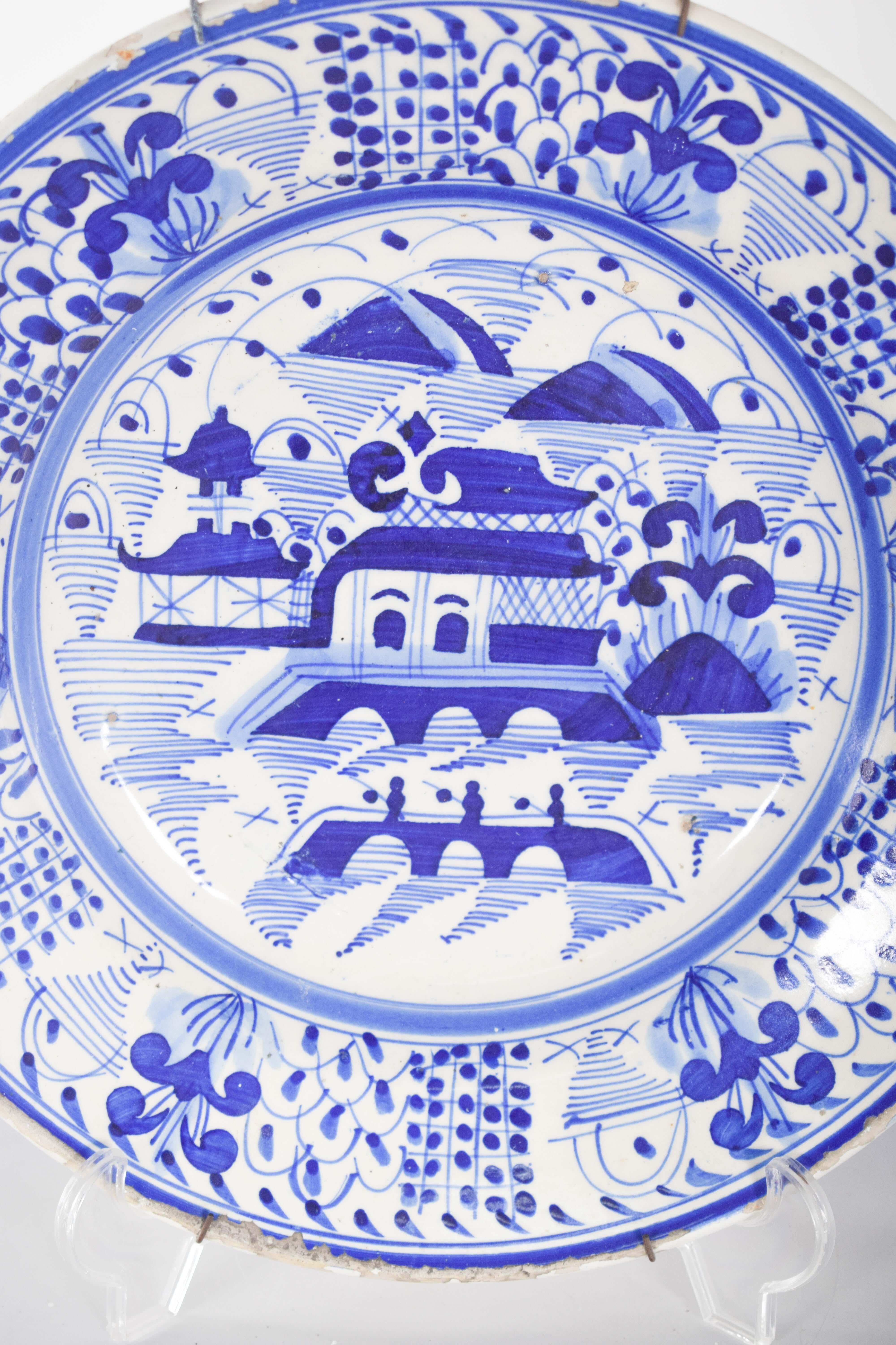 Mid-Century moderno Piatto in terracotta portoghese, decorazione blu e bianca in vendita
