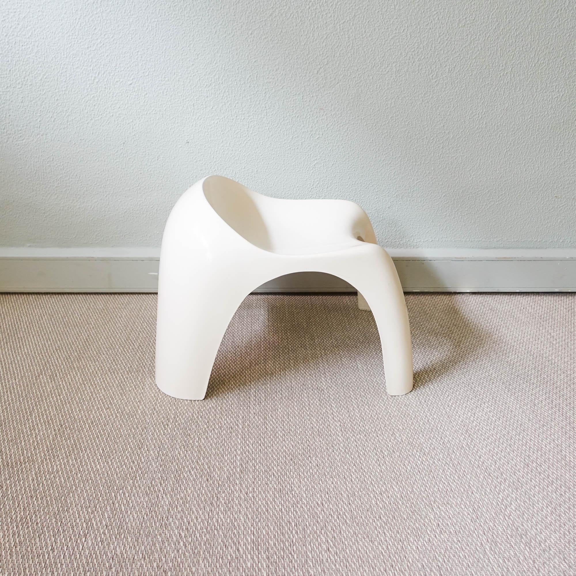 Portuguese Fiberglass Stool in the style of Efebino by Stacy Duke for Artemide For Sale 1